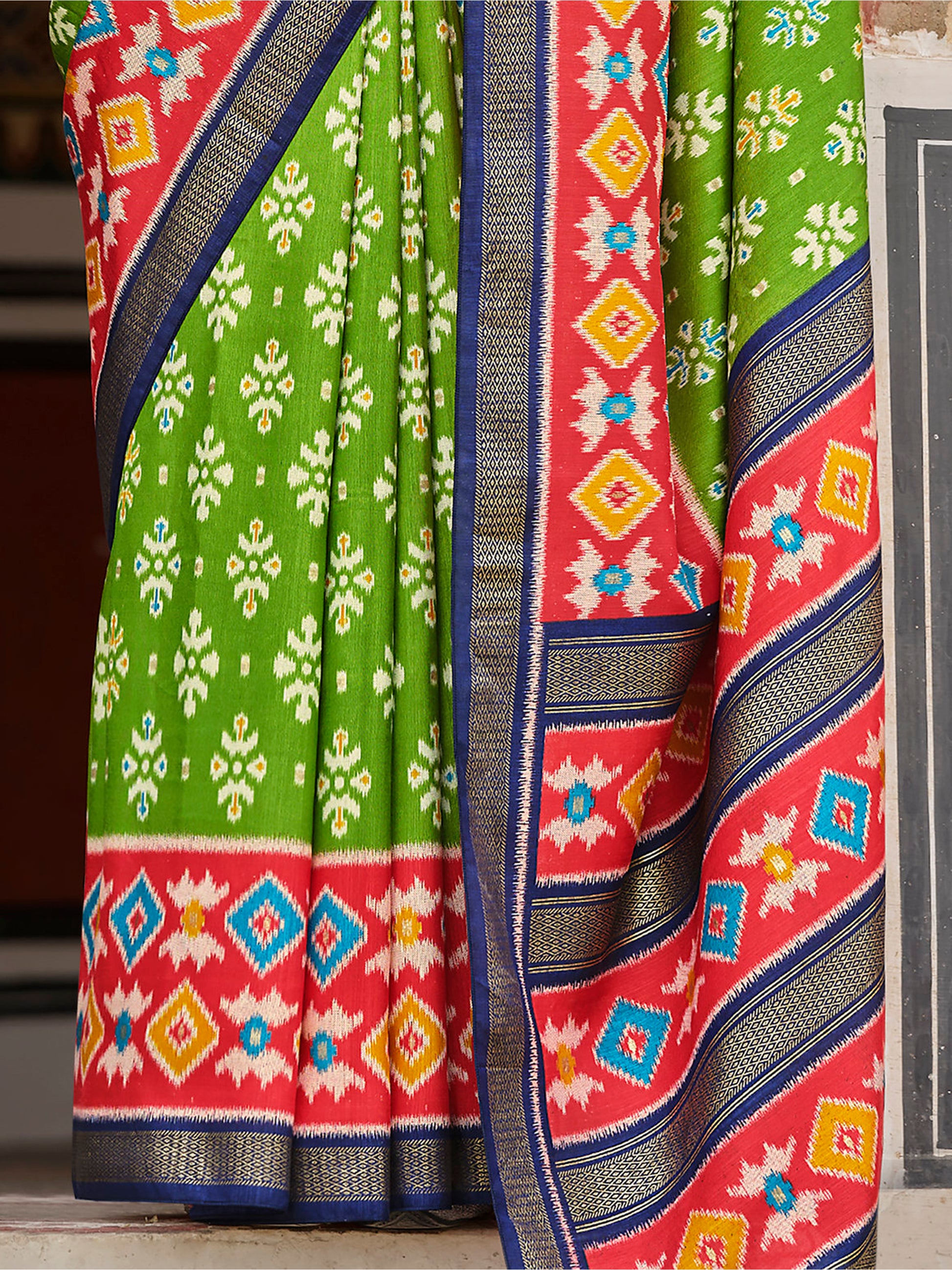 Fantastic Green Printed Silk Traditional Saree With Blouse