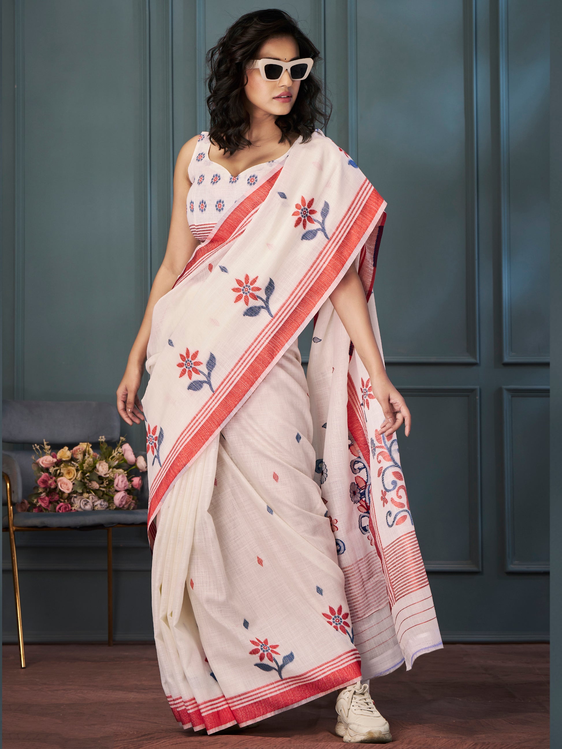 Adorable Off-White Weaving Linen Traditional Saree With Blouse