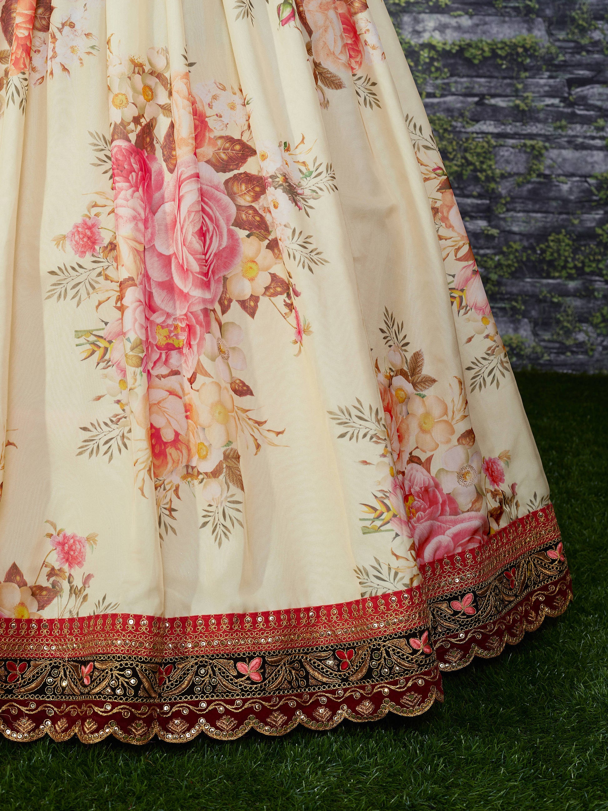 Attractive Off White Floral Printed Organza Wedding Wear Lehenga Choli