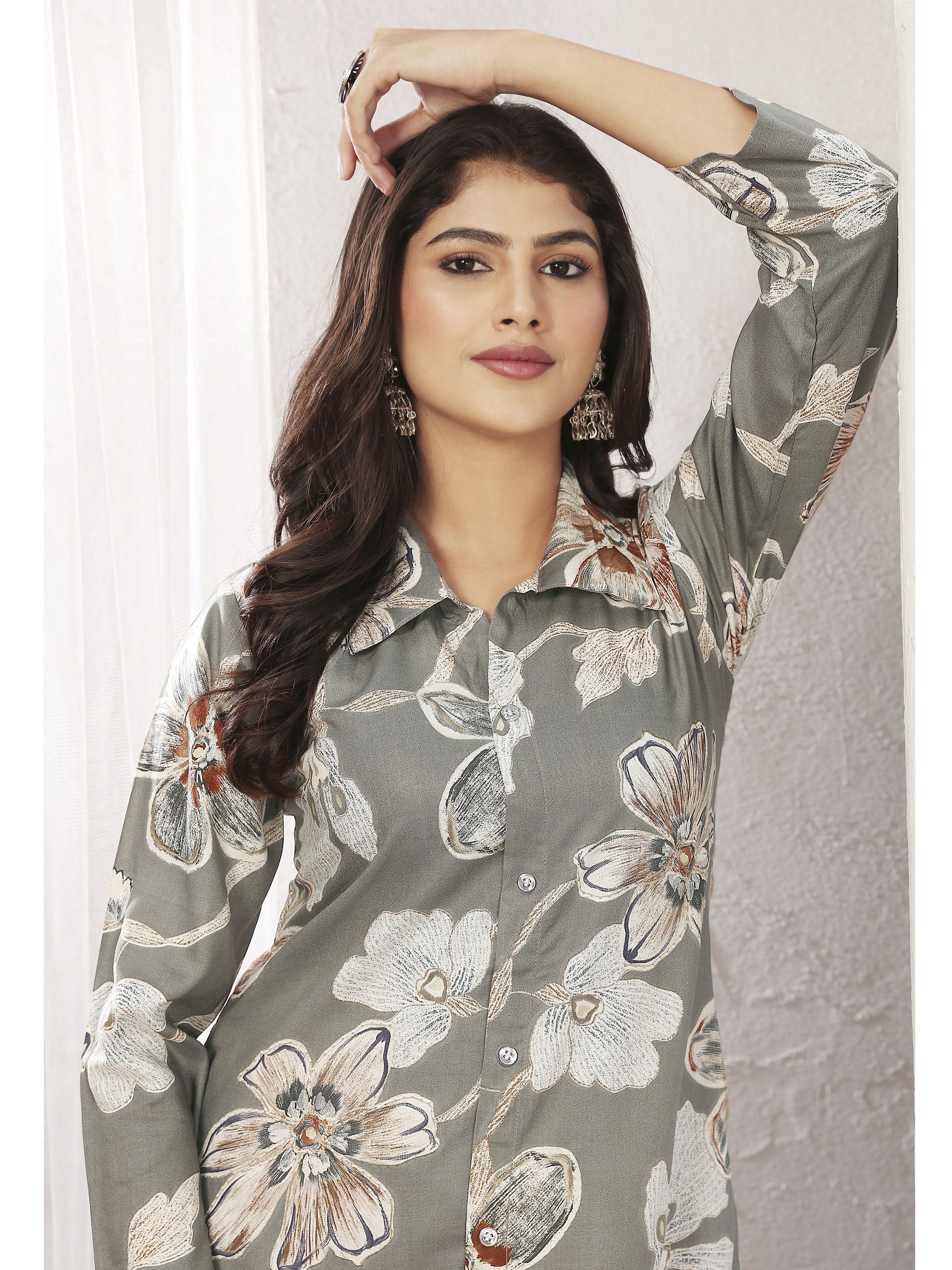Adorable Grey Floral Printed Chanderi Silk Kurti With Pant
