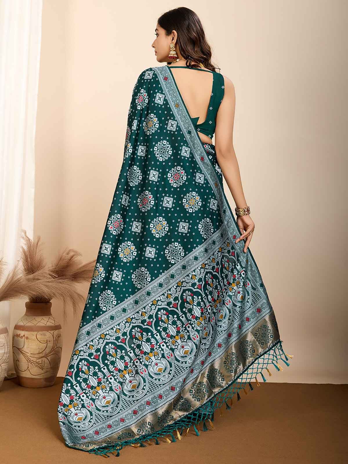 Lovely Green Zari Weaving Silk Traditional Saree With Blouse