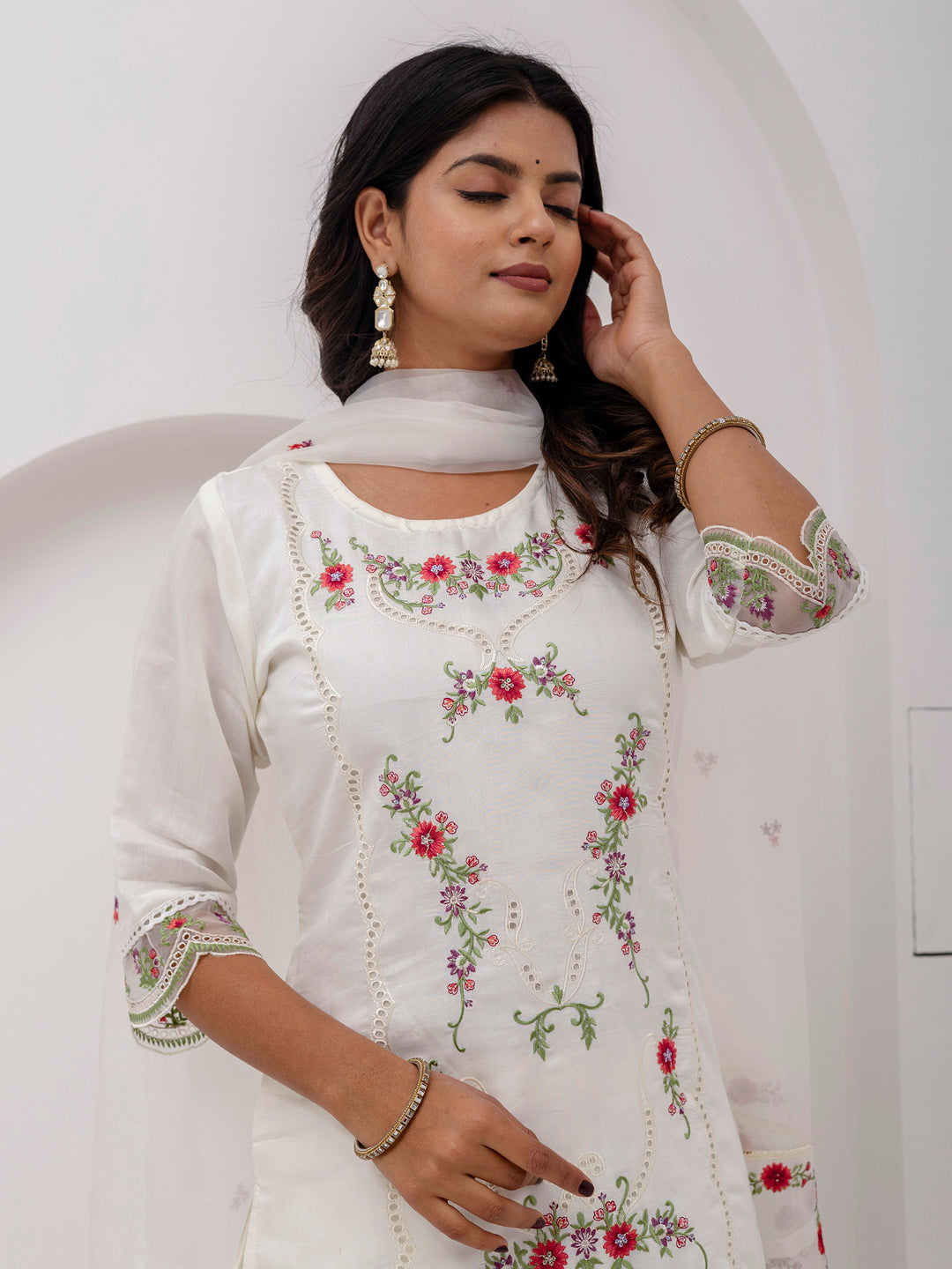 Magnetic White Floral Embroidered Viscose Silk Pant Suit With Dupatta