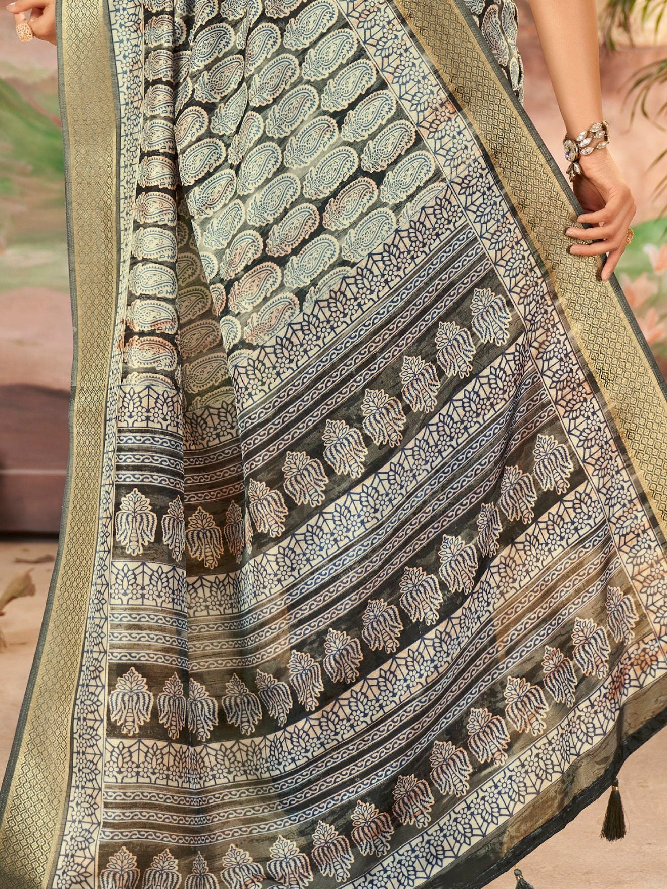 Wonderful Carbon Grey Digital Printed Dola Silk Daily Wear Saree With Blouse