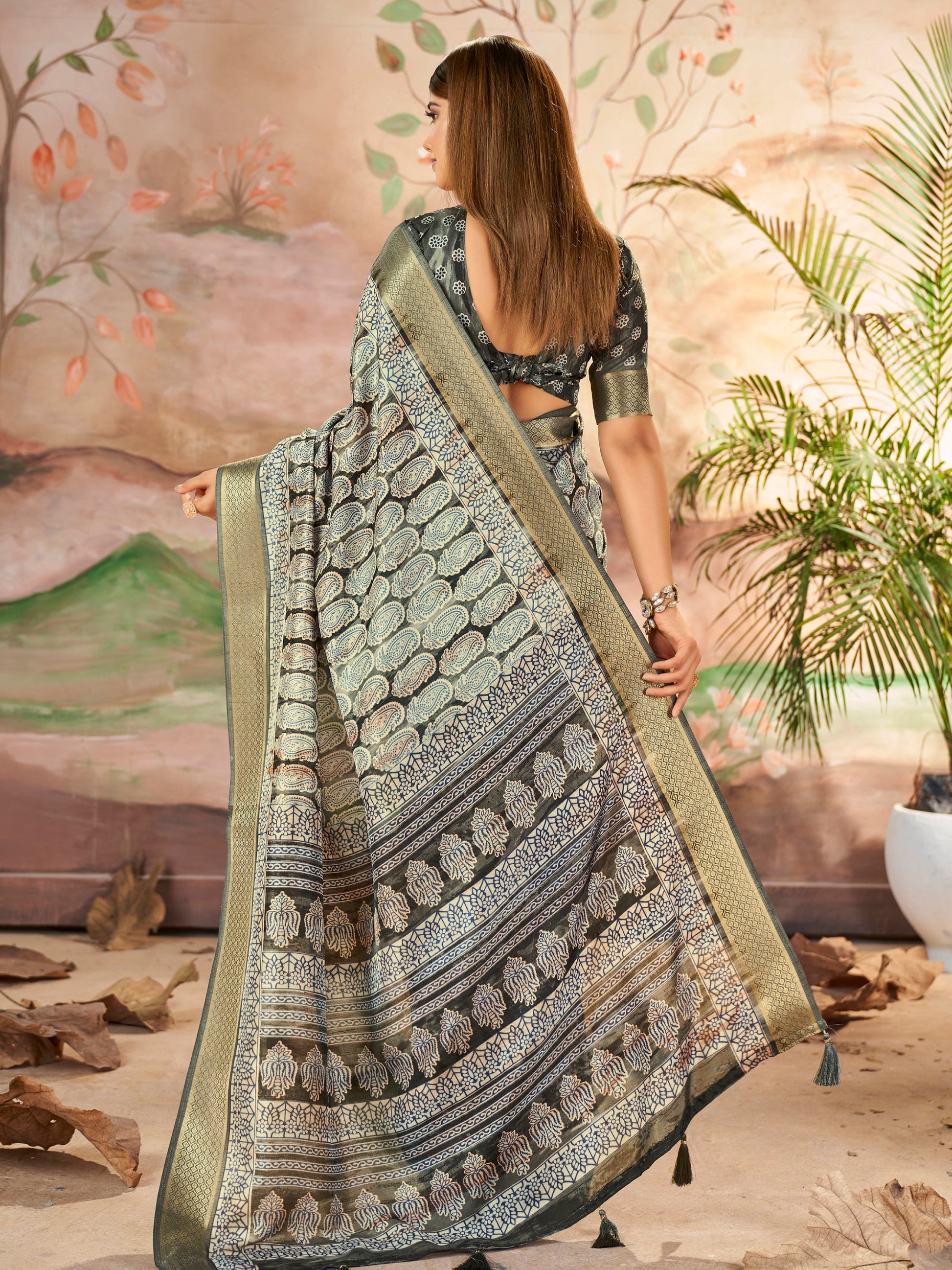 Wonderful Carbon Grey Digital Printed Dola Silk Daily Wear Saree With Blouse