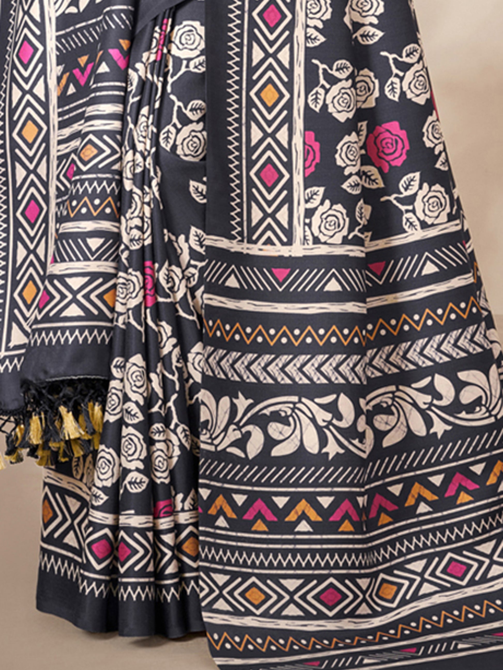Stunning Black Digital Printed Pashmina Winter Wear Saree With Shawl