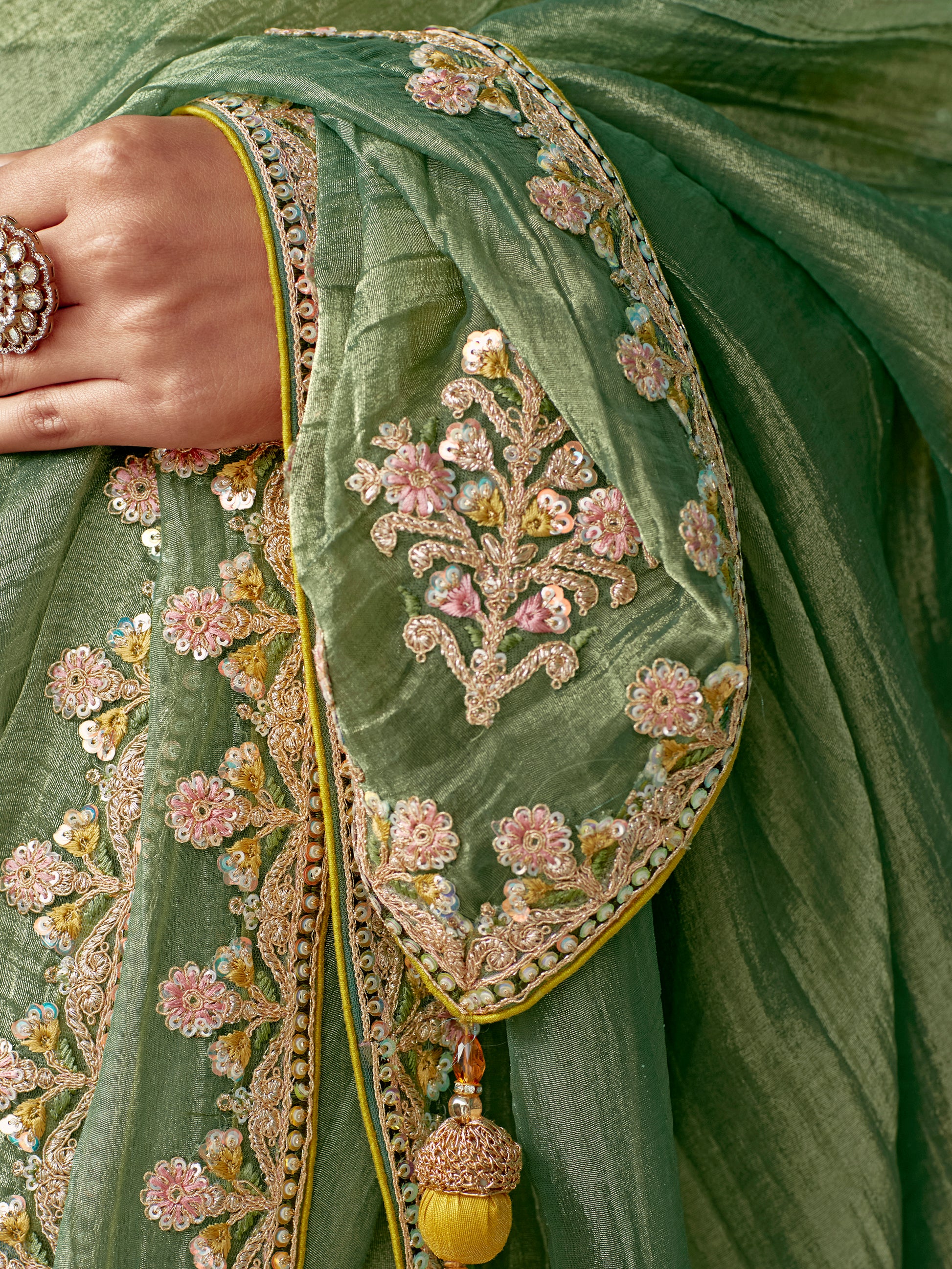 Bewitching Pista Green Thread Bordered Tissue Silk Traditional Saree