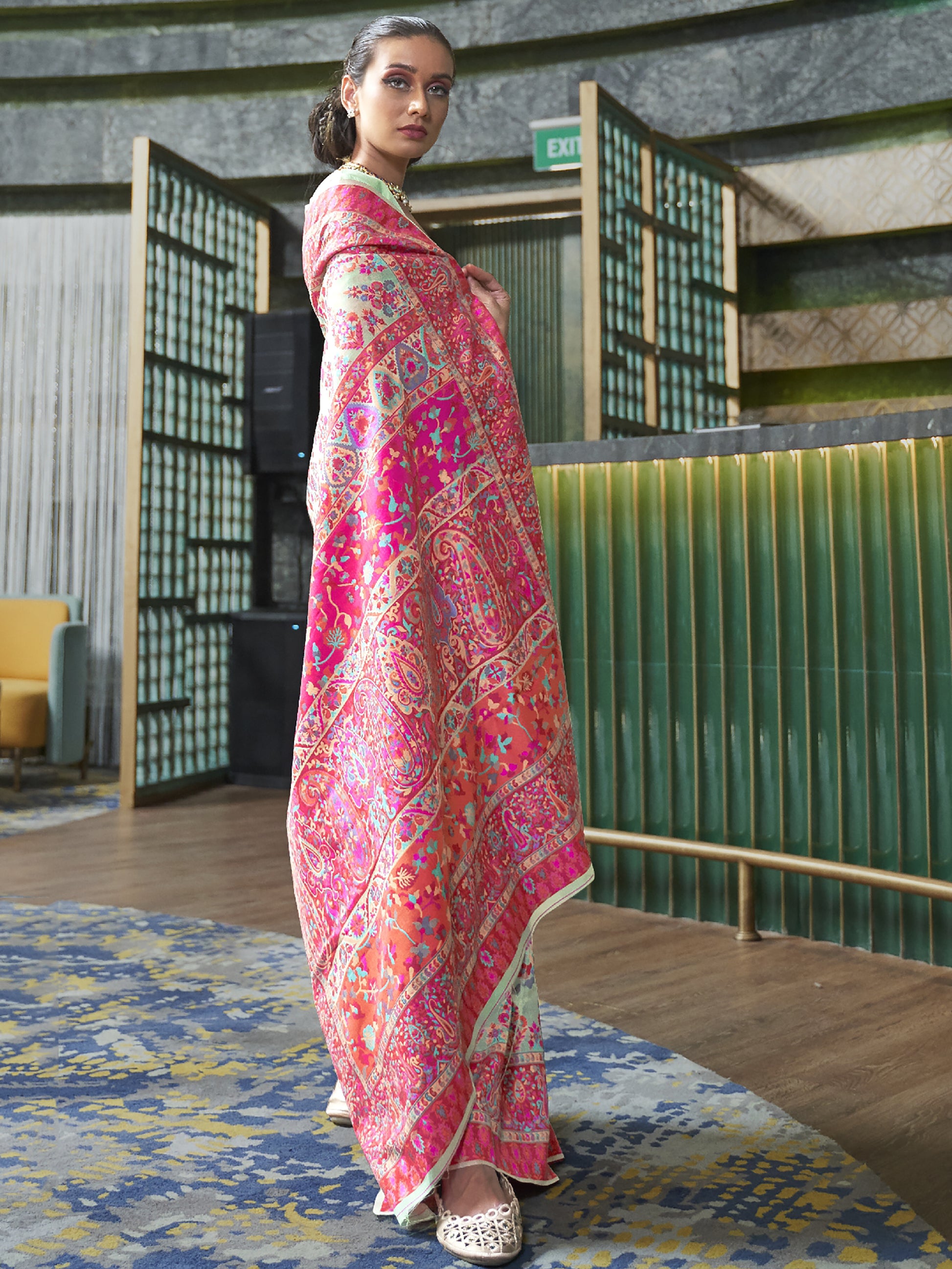 Fabulous Green Weaving Silk Traditional Saree With Blouse