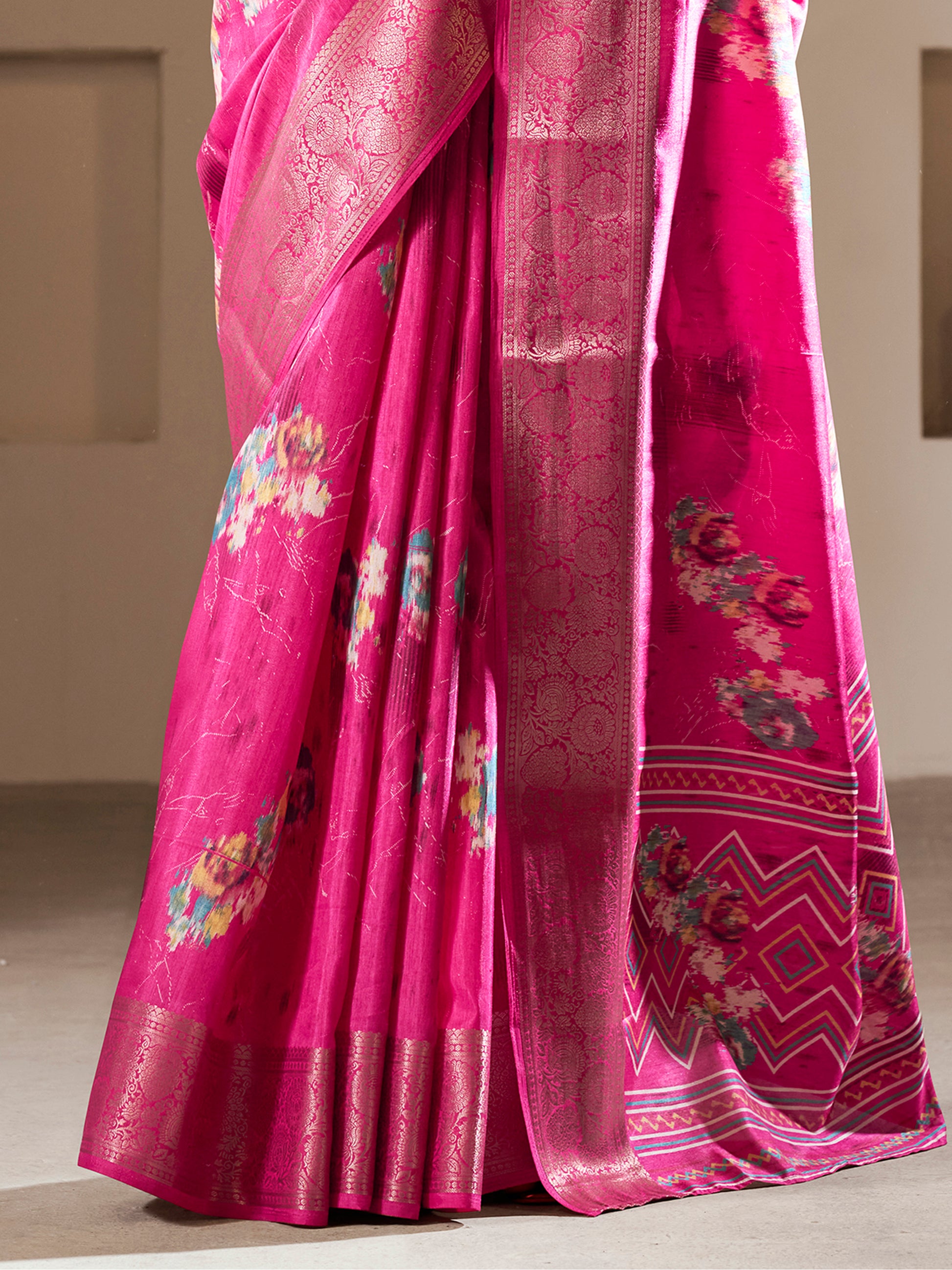 Enchanting Pink Printed Silk Traditional Saree With Blouse