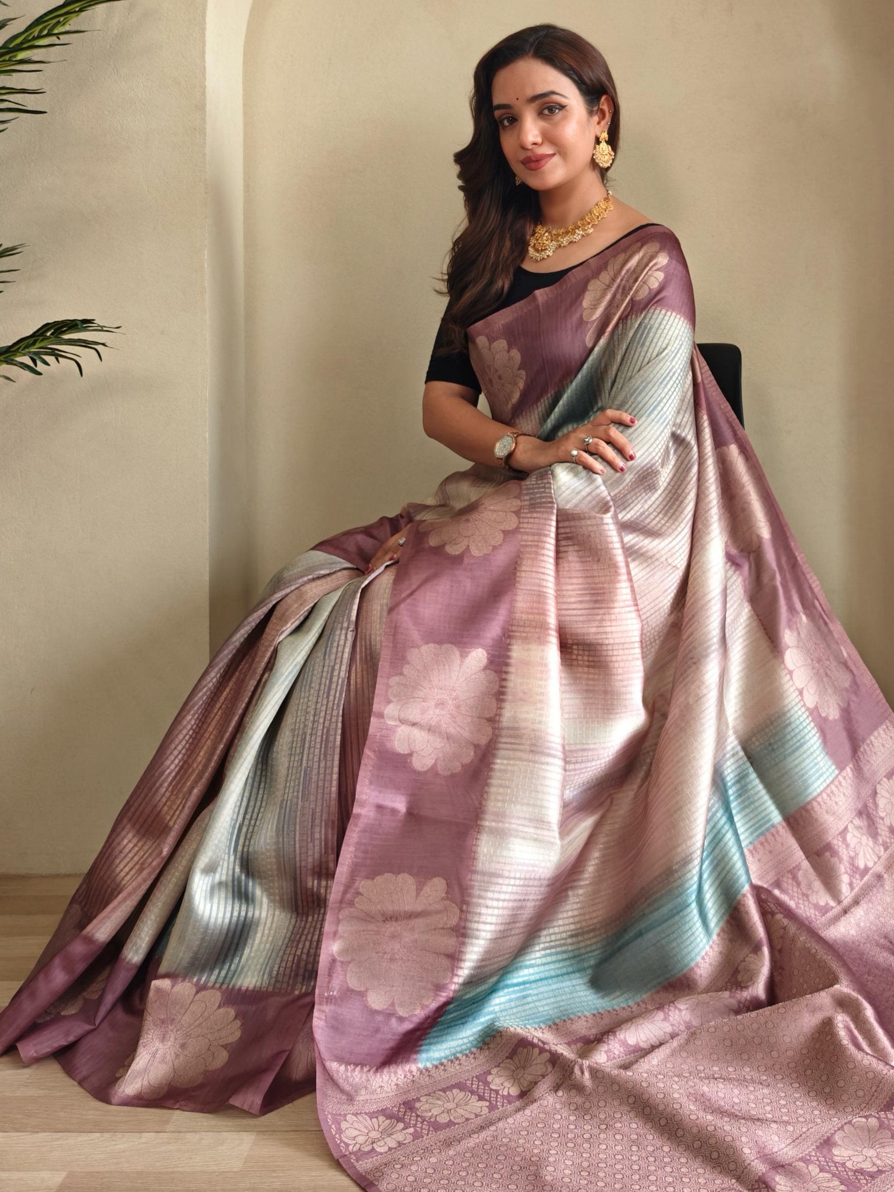 Amazing Lilac Zari Weaving Silk Designer Saree With Blouse