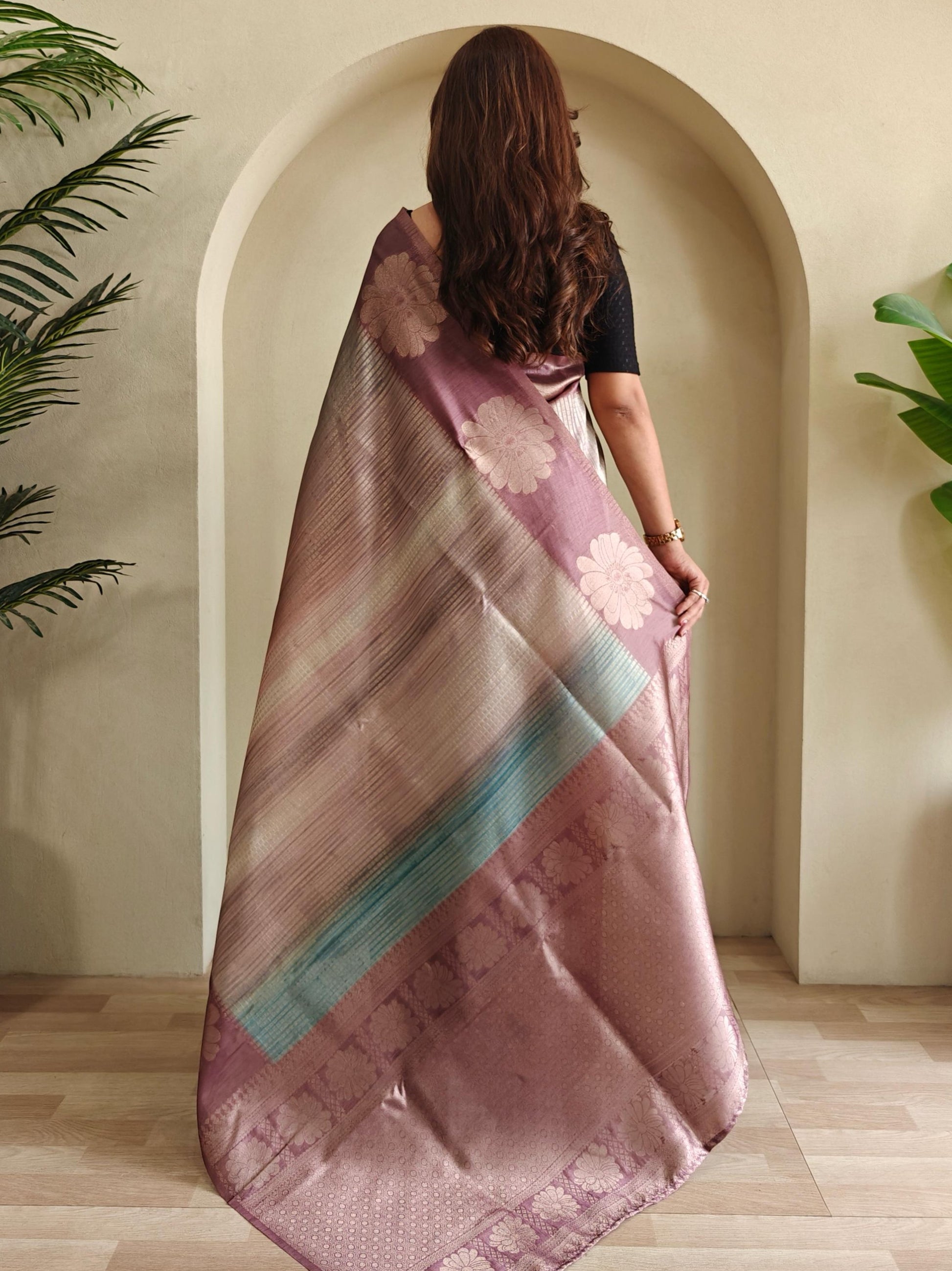 Amazing Lilac Zari Weaving Silk Designer Saree With Blouse