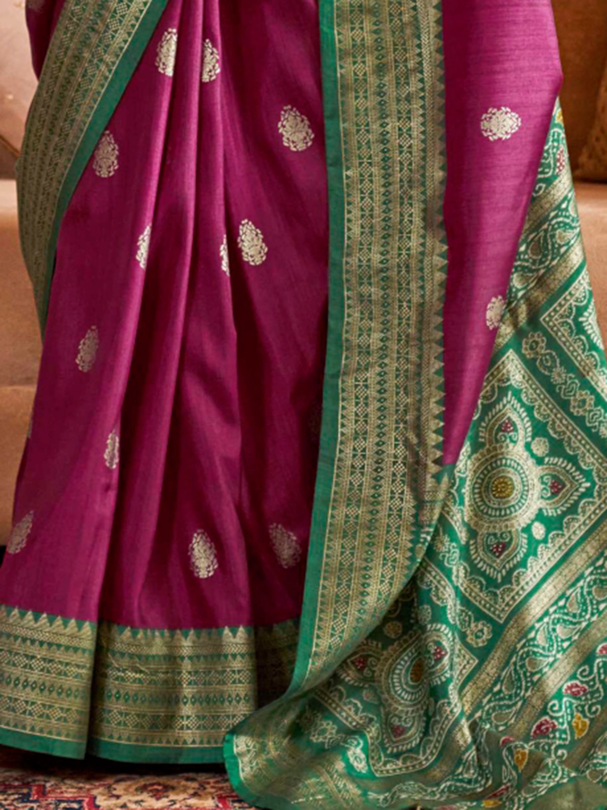 Enchanting Purple Zari Weaving Patola Silk Saree With Blouse