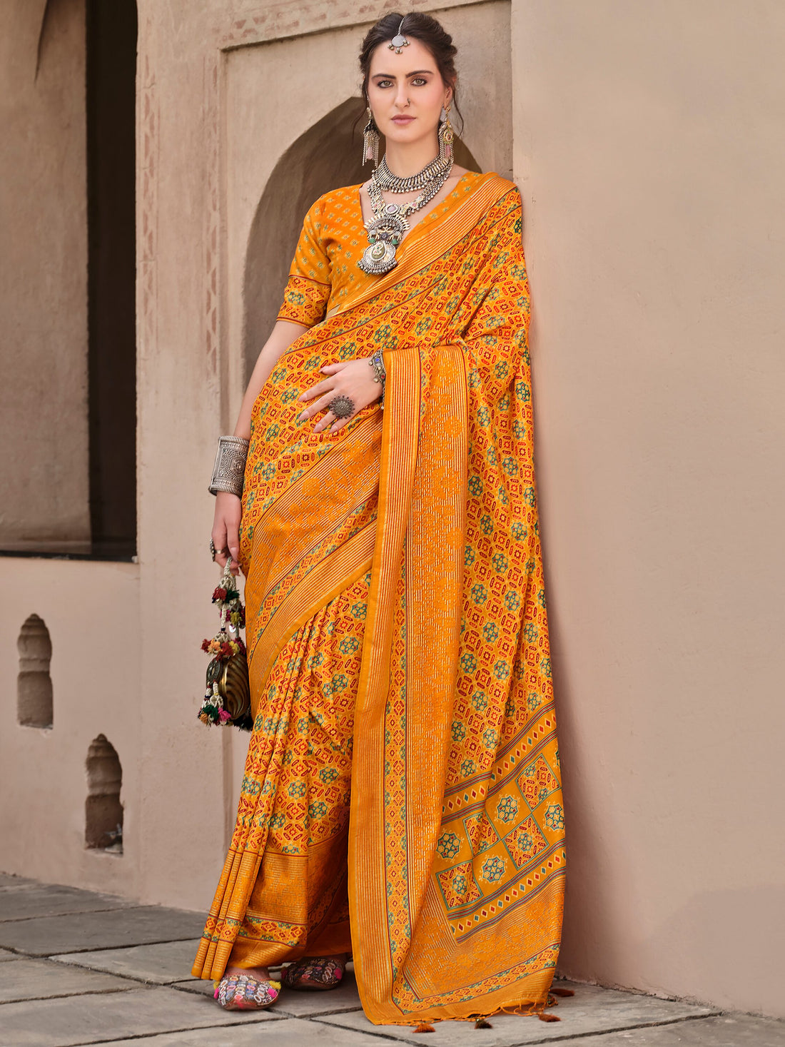 Alluring Mustard Yellow Printed Silk Haldi Wear Saree With Blouse