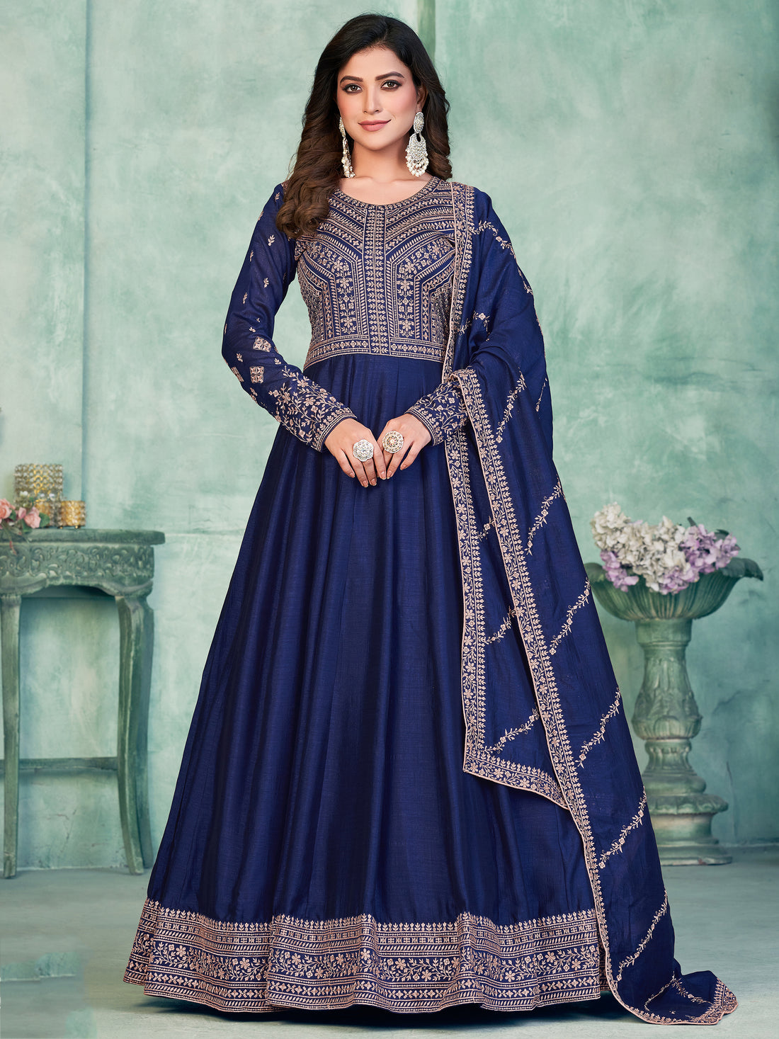 Charming Navy Blue Sequins Silk Engagement Wear Gown