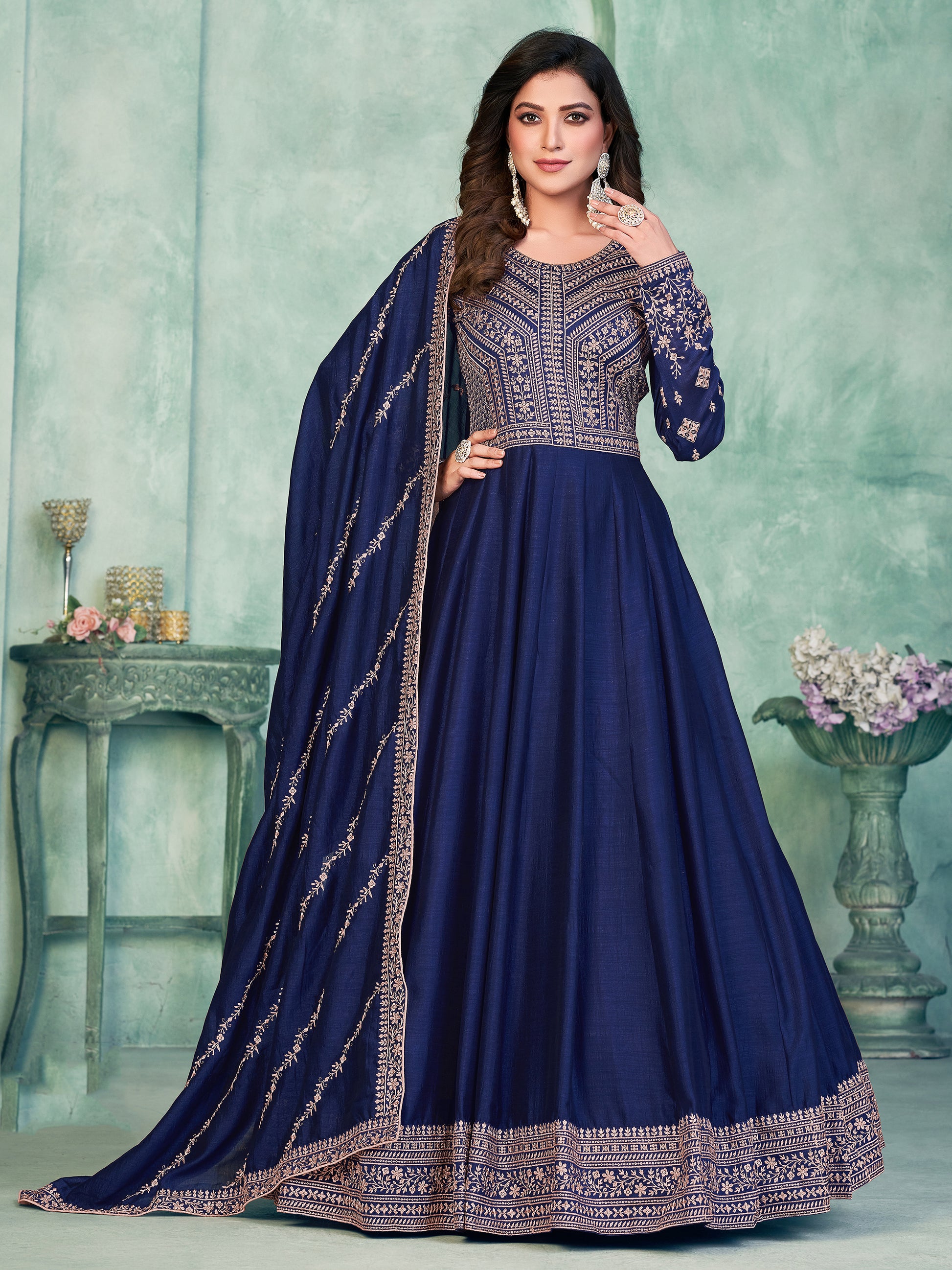 Charming Navy Blue Sequins Silk Engagement Wear Gown