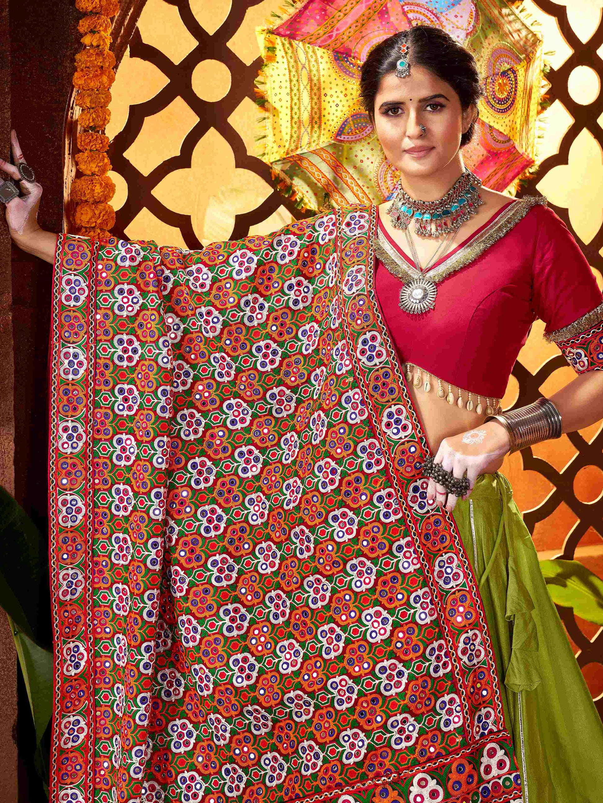 Elegant Green Silk Navratri Wear Lehenga Choli With Thread Work Dupatta