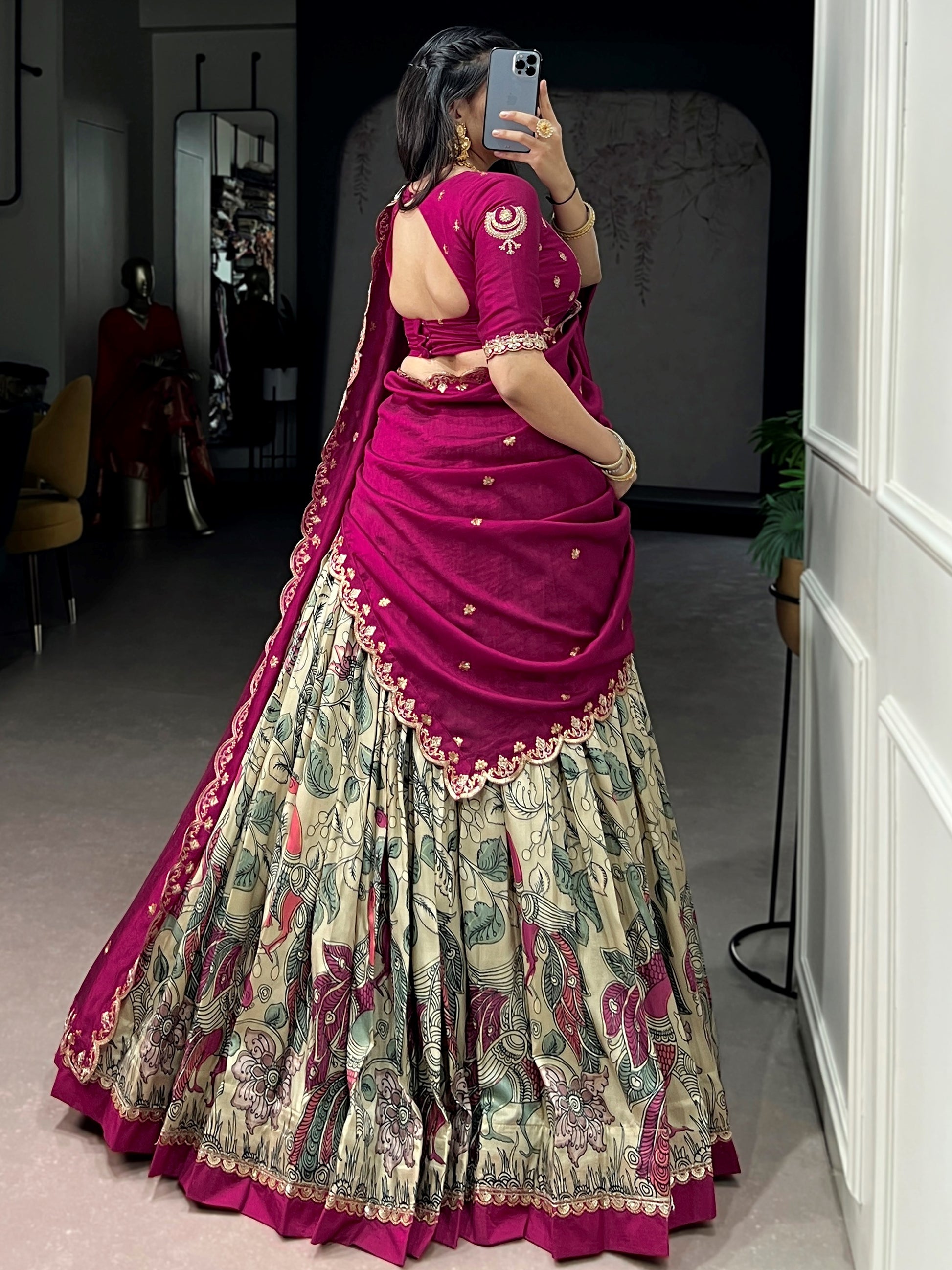 Fashionable Cream Kalamkari Silk Traditional Wear Lehenga Choli