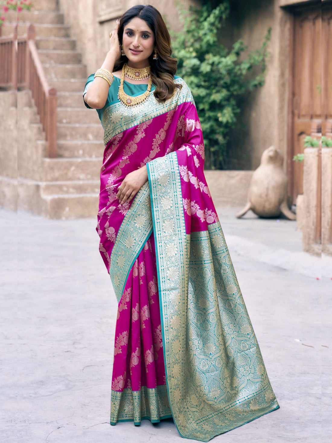 Enchanting Hot Pink Zari Weaving Silk Traditional Saree With Blouse
