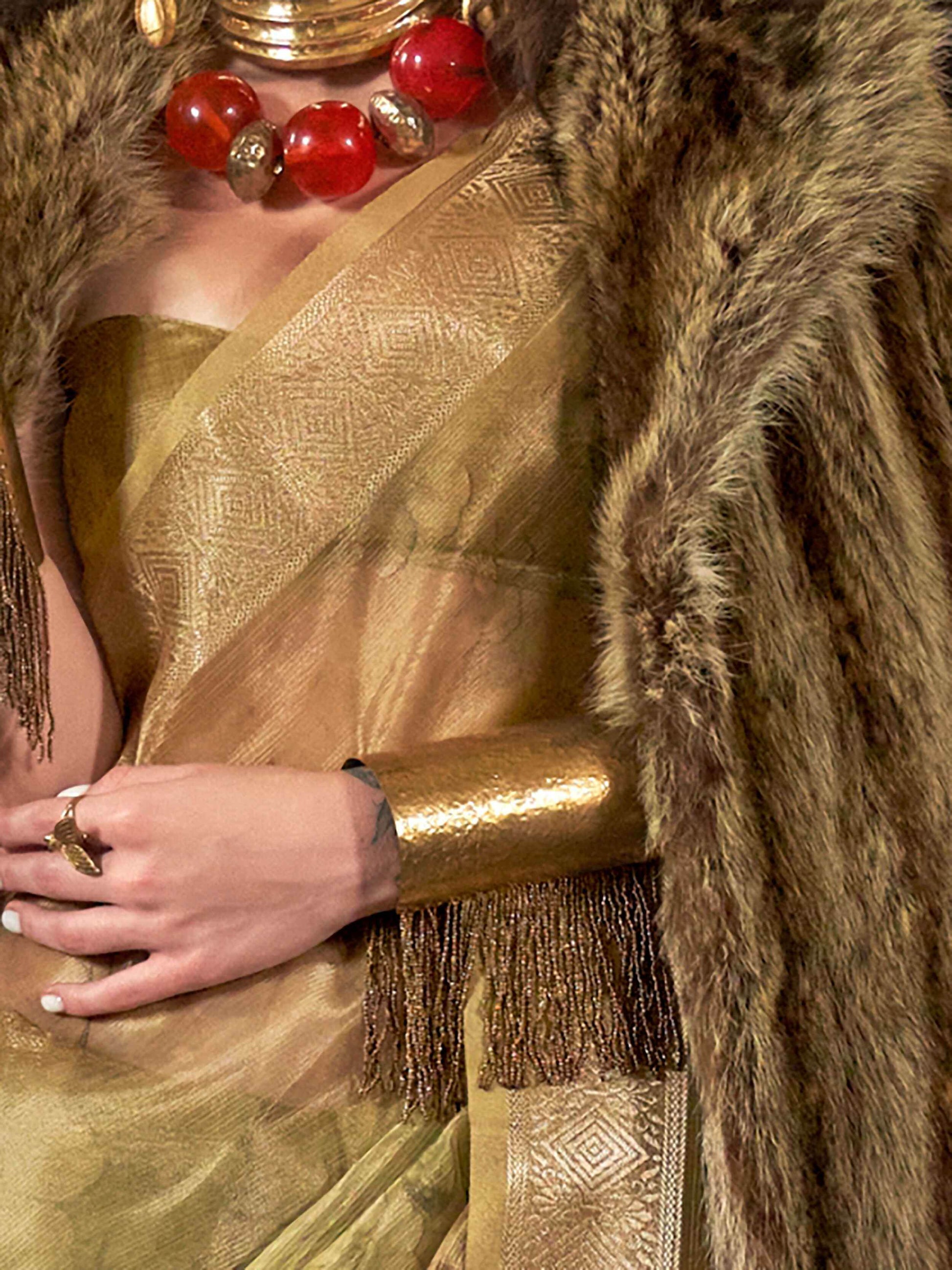 Aesthetic Green Floral Printed Organza Mehendi Wear Saree With Blouse