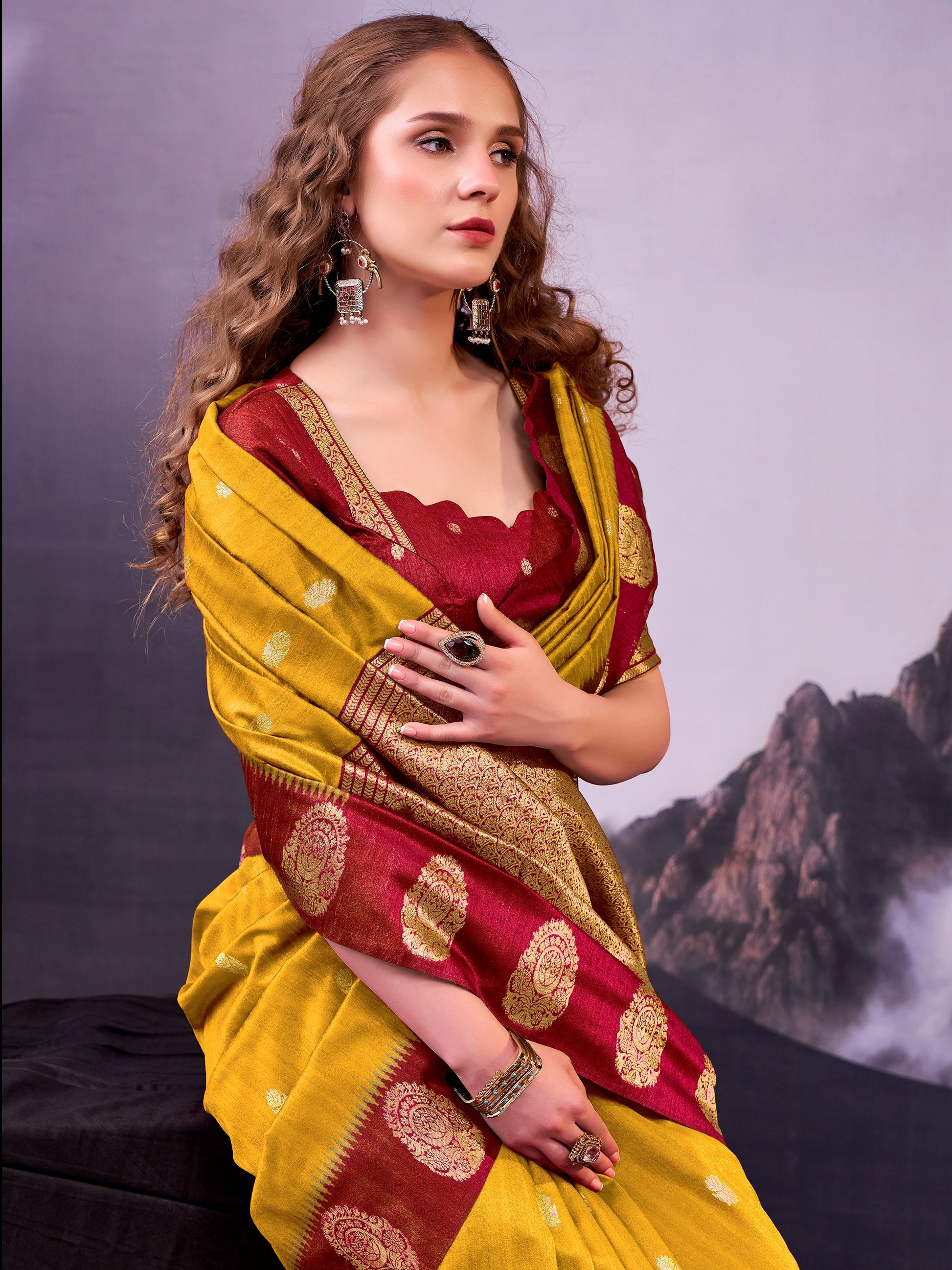 Majestic Mustard Yellow Zari Weaving Silk Traditional Saree With Blouse