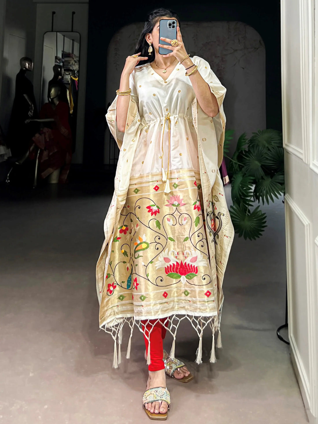 Awesome White Zari Weaving Jacquard Event Wear Kaftan