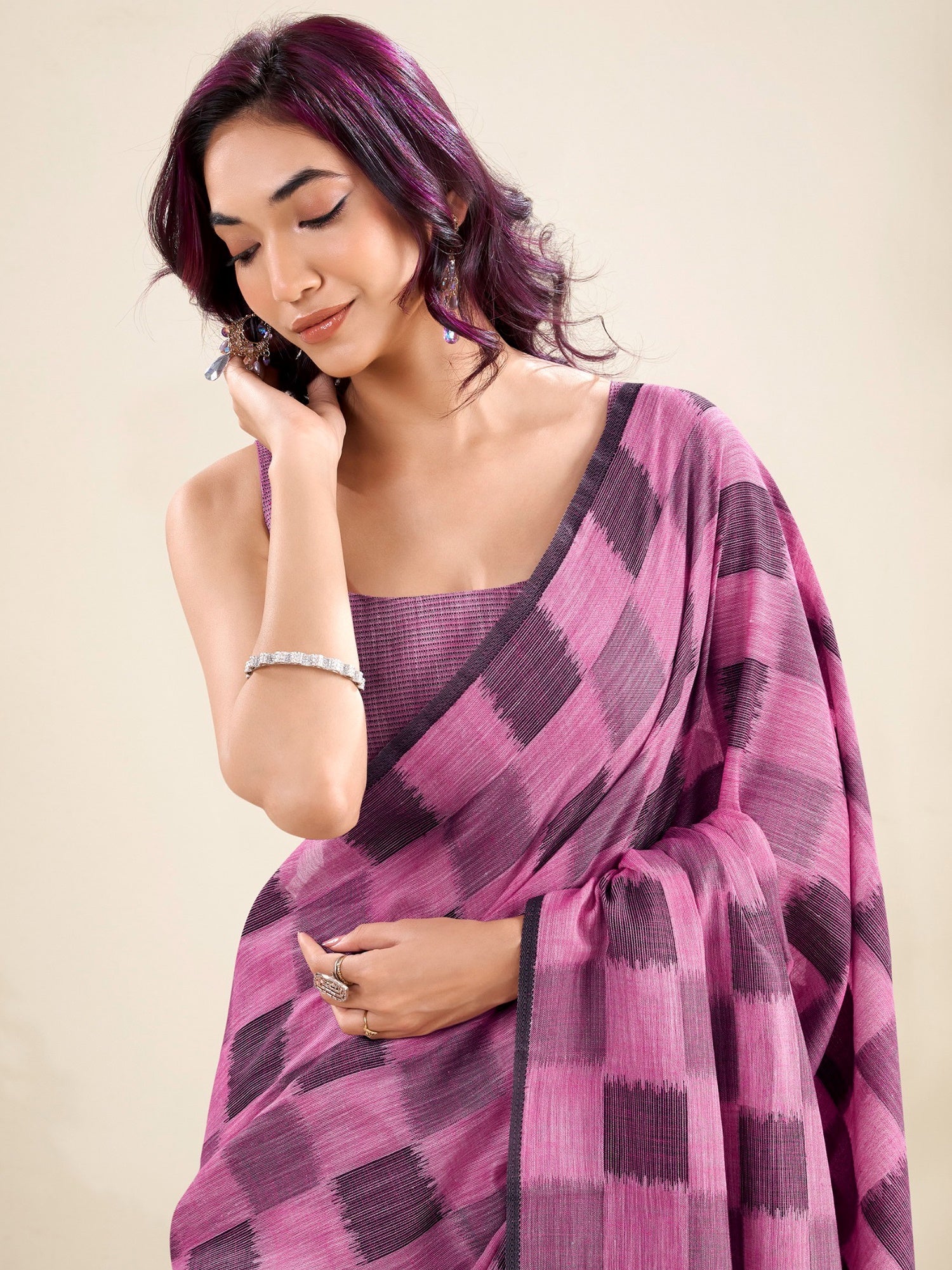 Enchanting Purple Checks Printed Linen Traditional Saree With Blouse