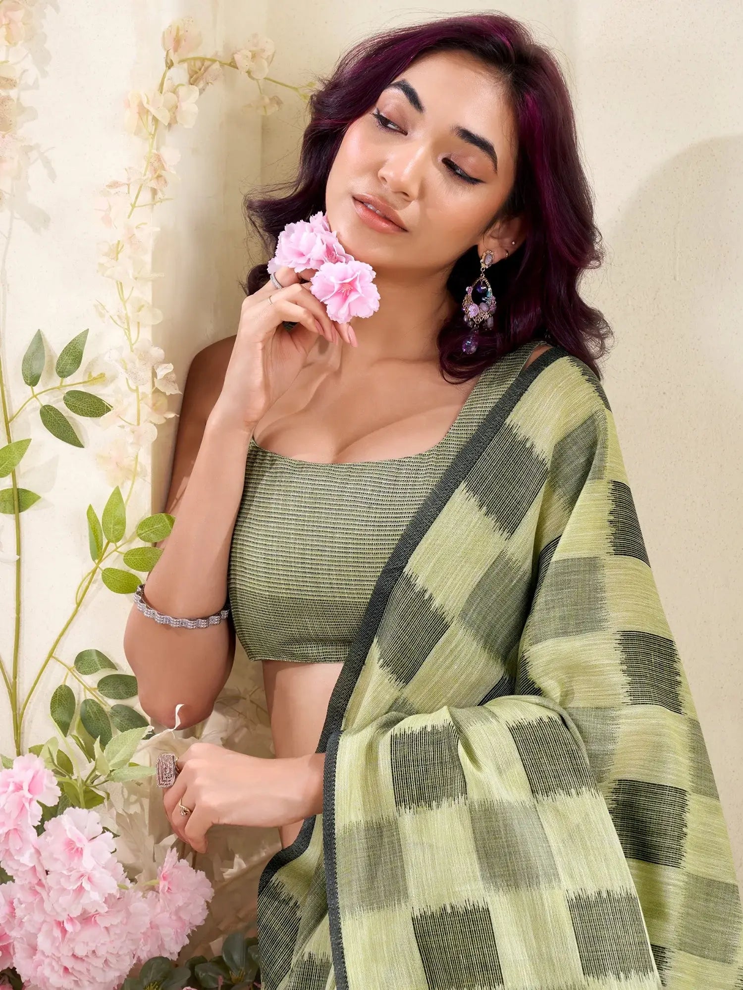 Splendid Green Digital Printed Linen Daily Wear Saree With Blouse