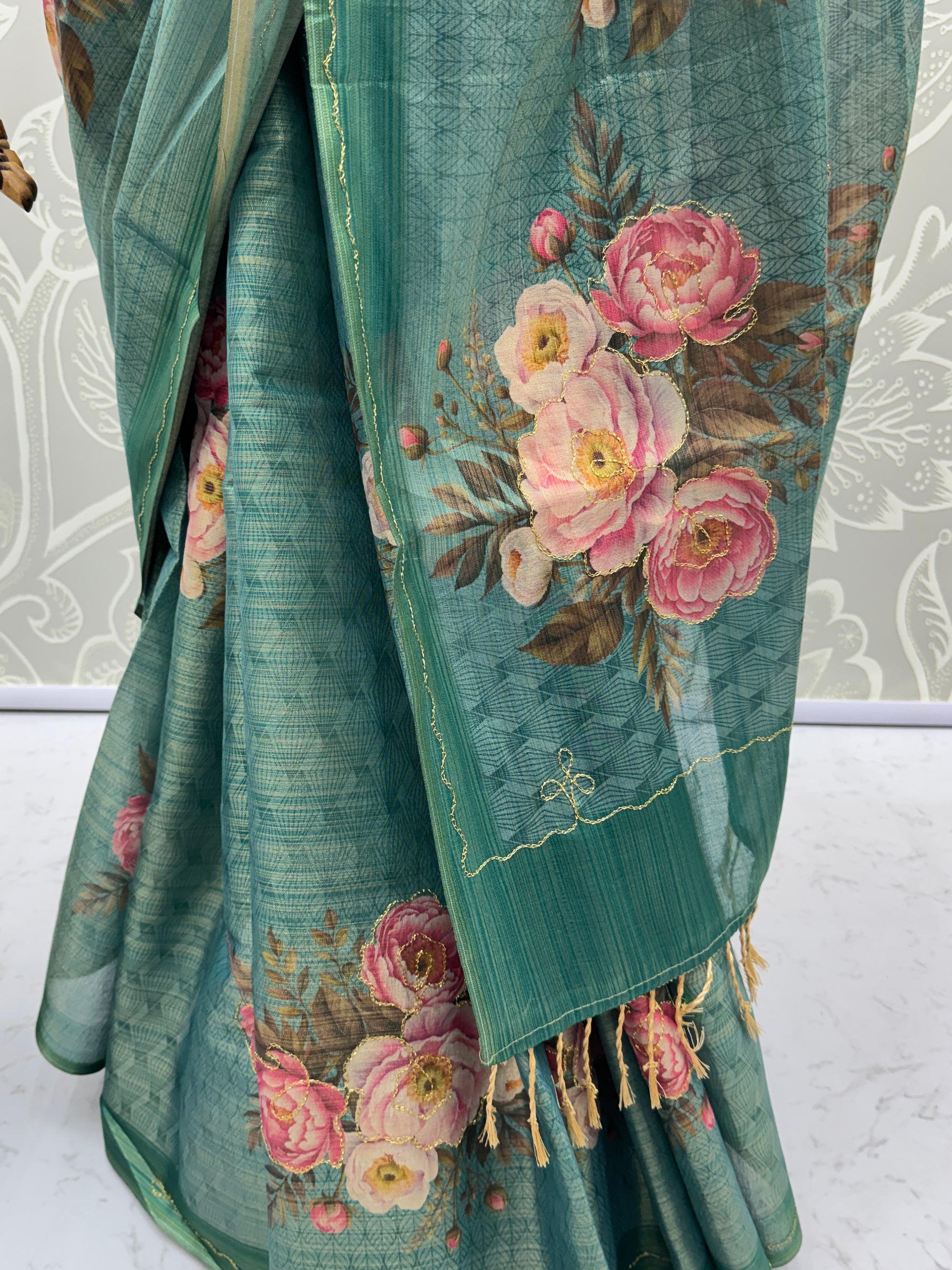 Lovable Teal Green Floral Printed Silk Traditional Saree With Blouse
