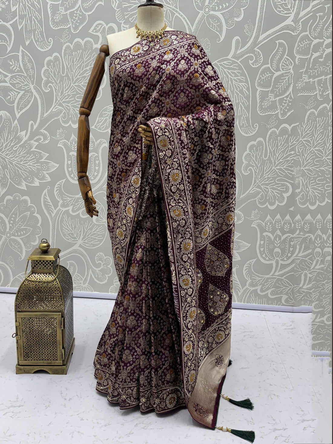 Wonderful Purple Zari Weaving Silk Wedding Wear Saree with Blouse