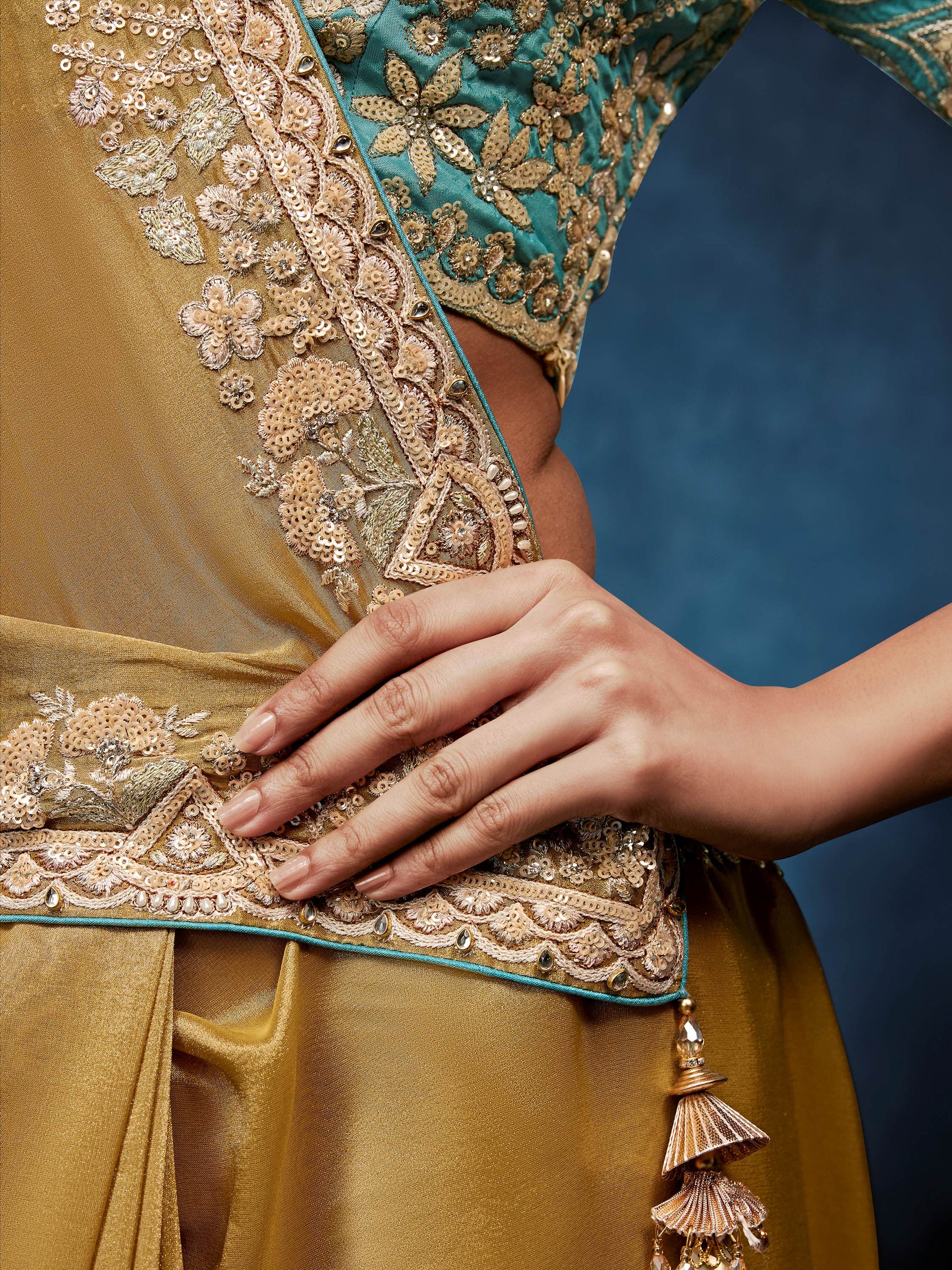 Beautiful Golden Sequins Work Silk Wedding Wear Saree With Blouse 