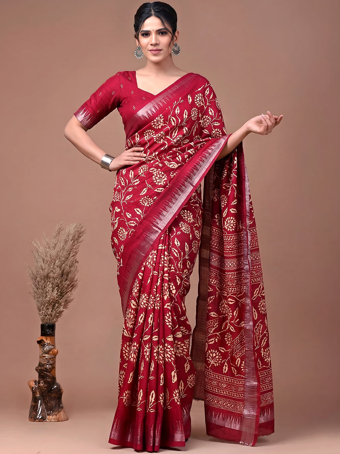 Graceful Red Floral Printed Silk Festival Wear Saree With Blouse