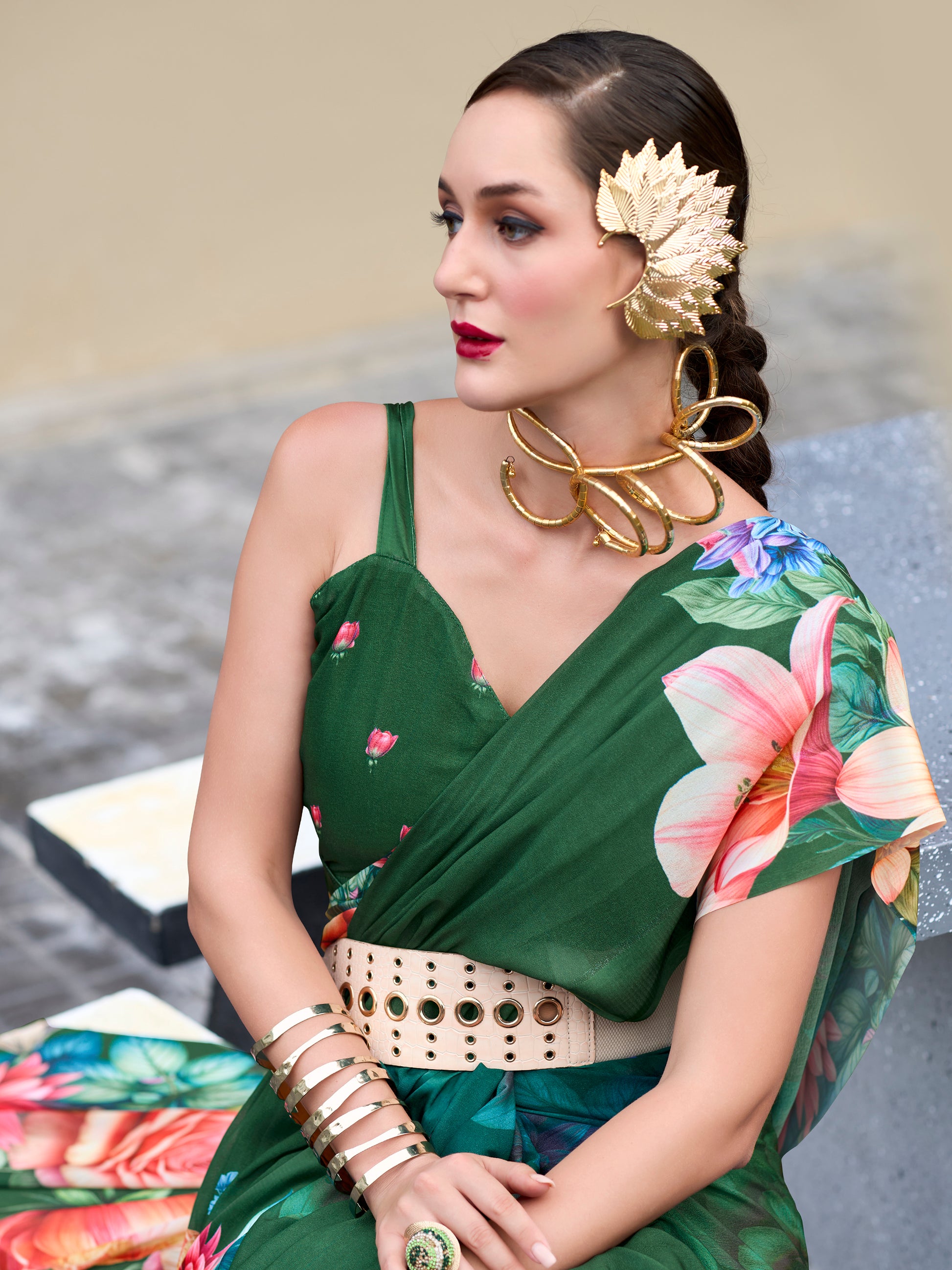 Enchanting Green Floral Printed Georgette Saree With Blouse