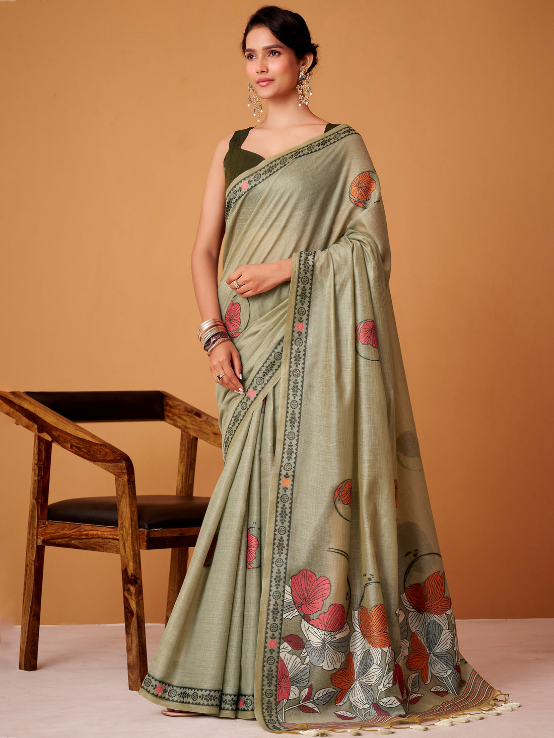 Amazing Green Floral Printed Cotton Daily Wear Saree With Blouse