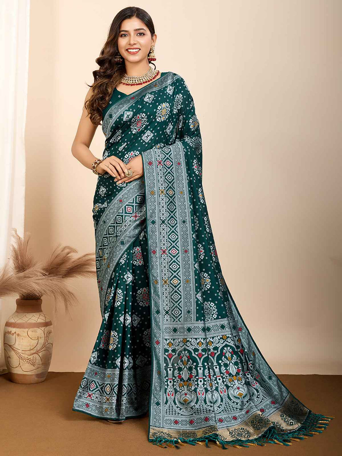 Lovely Green Zari Weaving Silk Traditional Saree With Blouse
