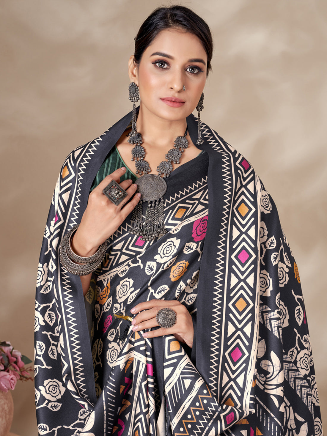 Stunning Black Digital Printed Pashmina Winter Wear Saree With Shawl