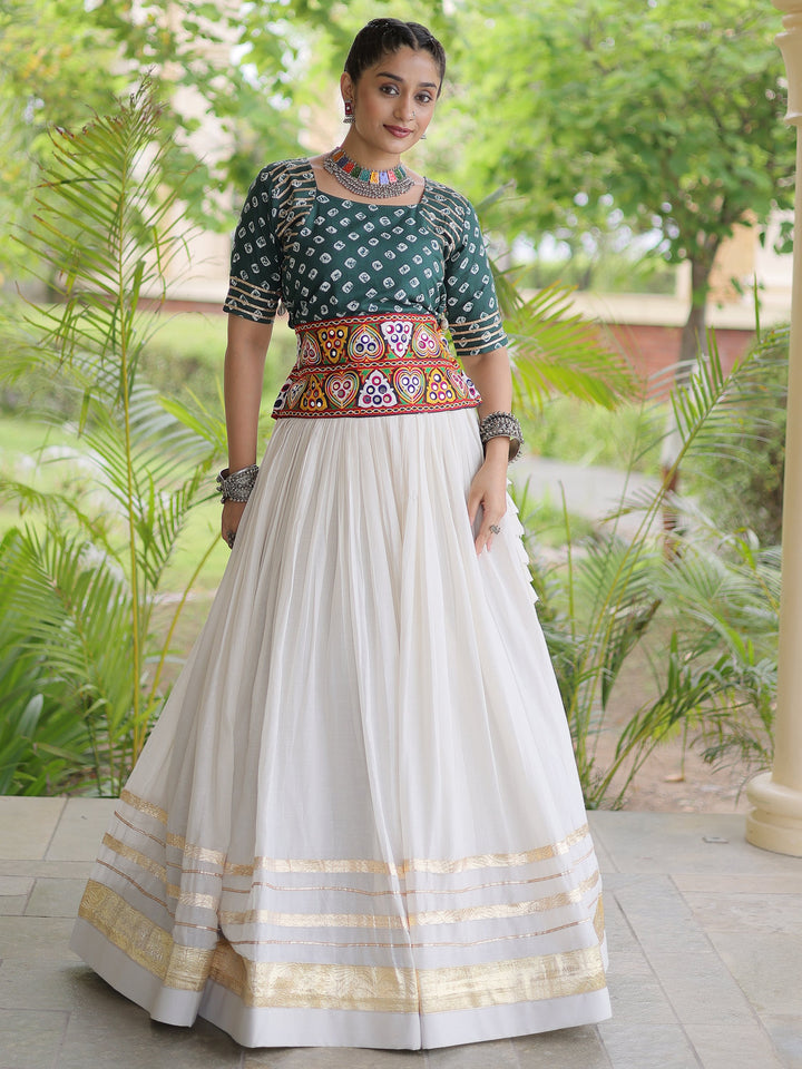 Stylish Green Gamthi Embroidered Cotton Navratri Wear Lehenga Choli