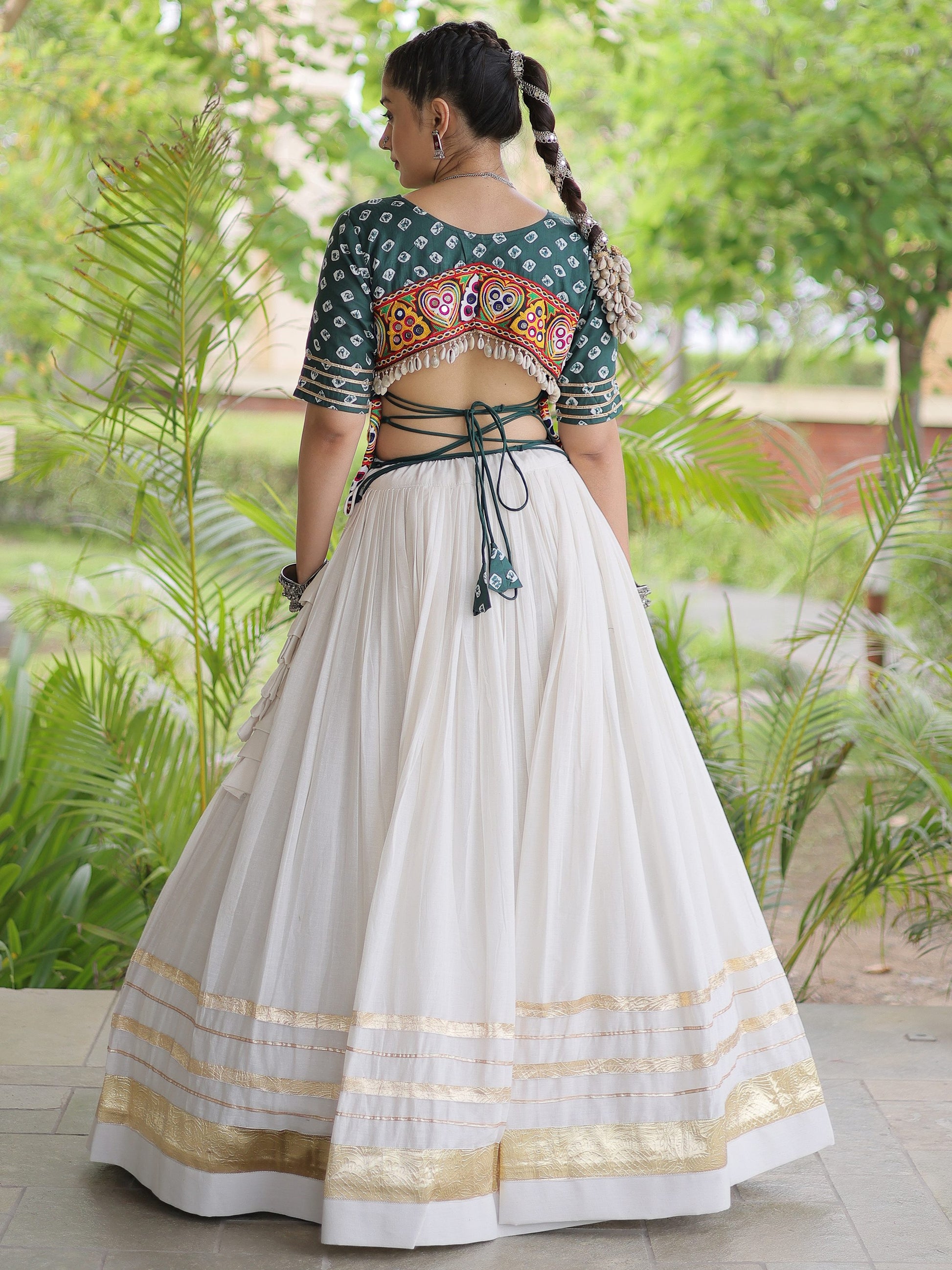 Stylish Green Gamthi Embroidered Cotton Navratri Wear Lehenga Choli