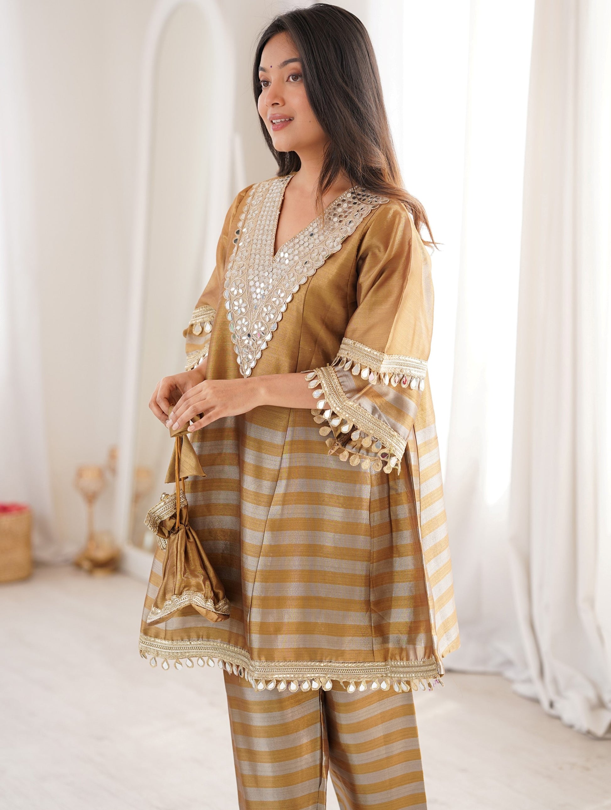 Stunning Golden Mirror Work Tissue  Co-Ord Set With Batwa