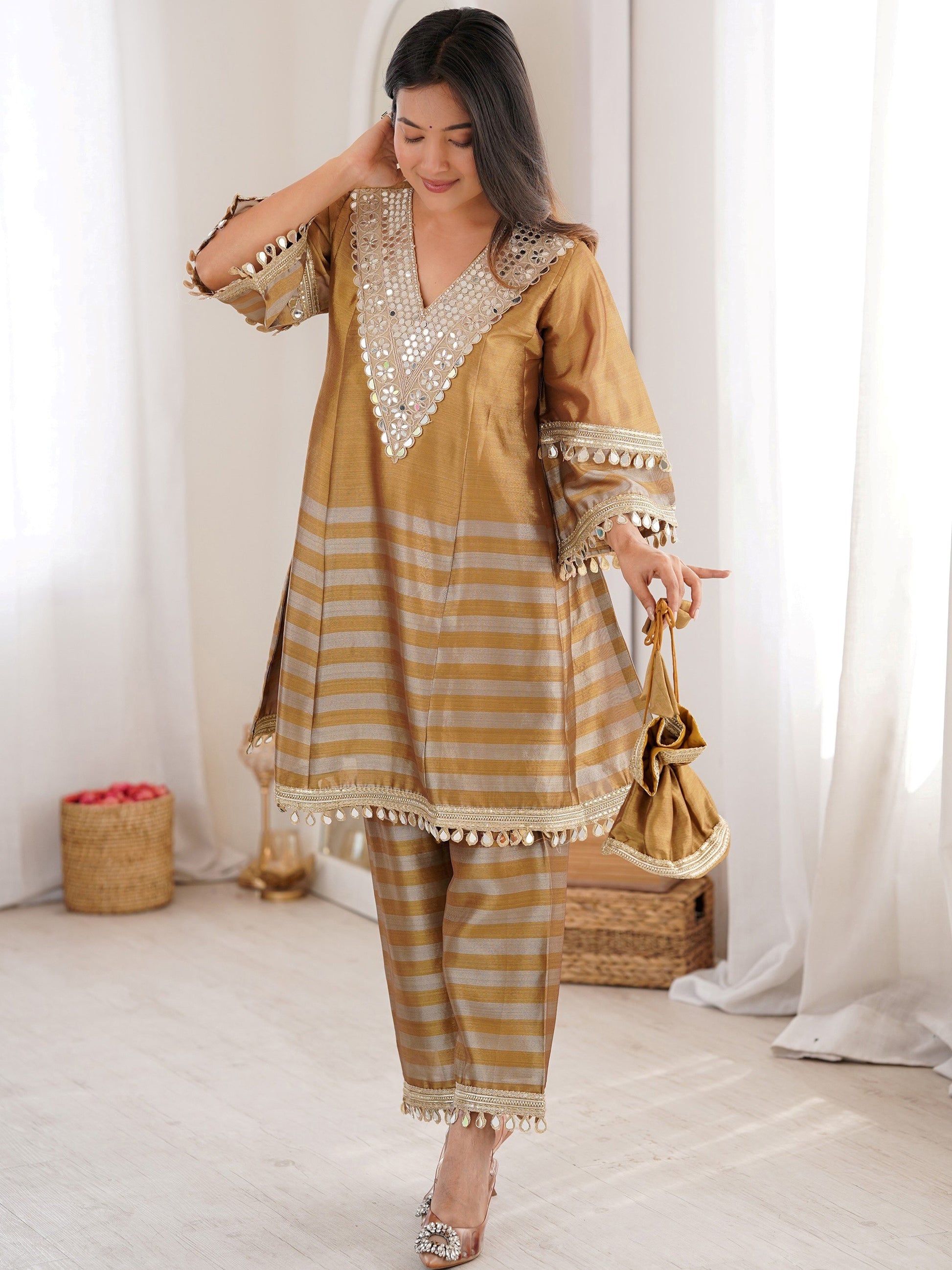Stunning Golden Mirror Work Tissue  Co-Ord Set With Batwa