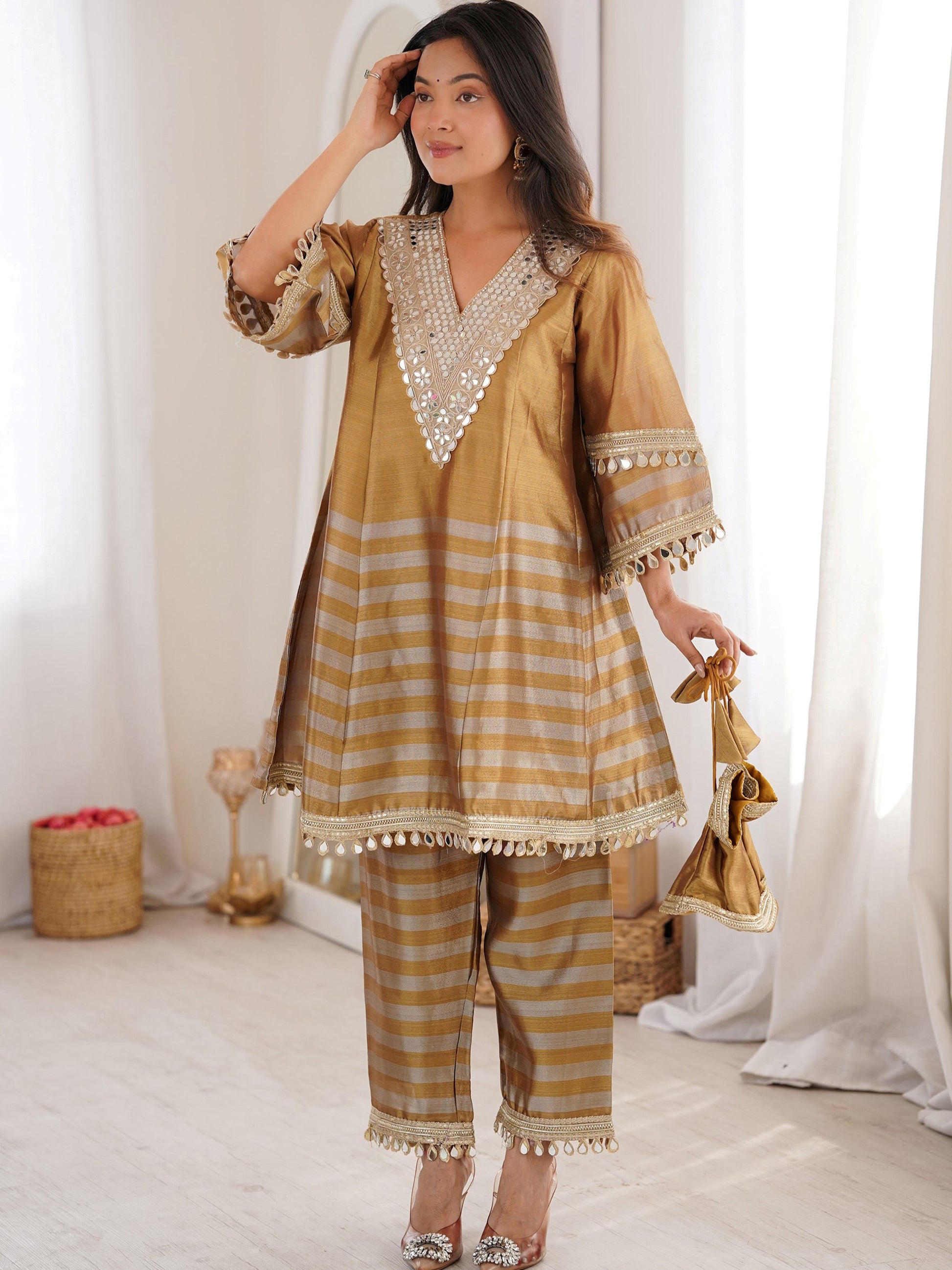 Stunning Golden Mirror Work Tissue  Co-Ord Set With Batwa