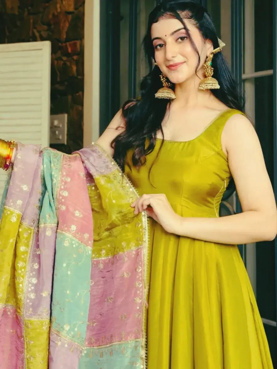 Stellar Olive Green Lace Border Roman Silk Mehendi Wear Anarkali Gown With Dupatta