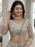 Trendy traditional women’s wear
