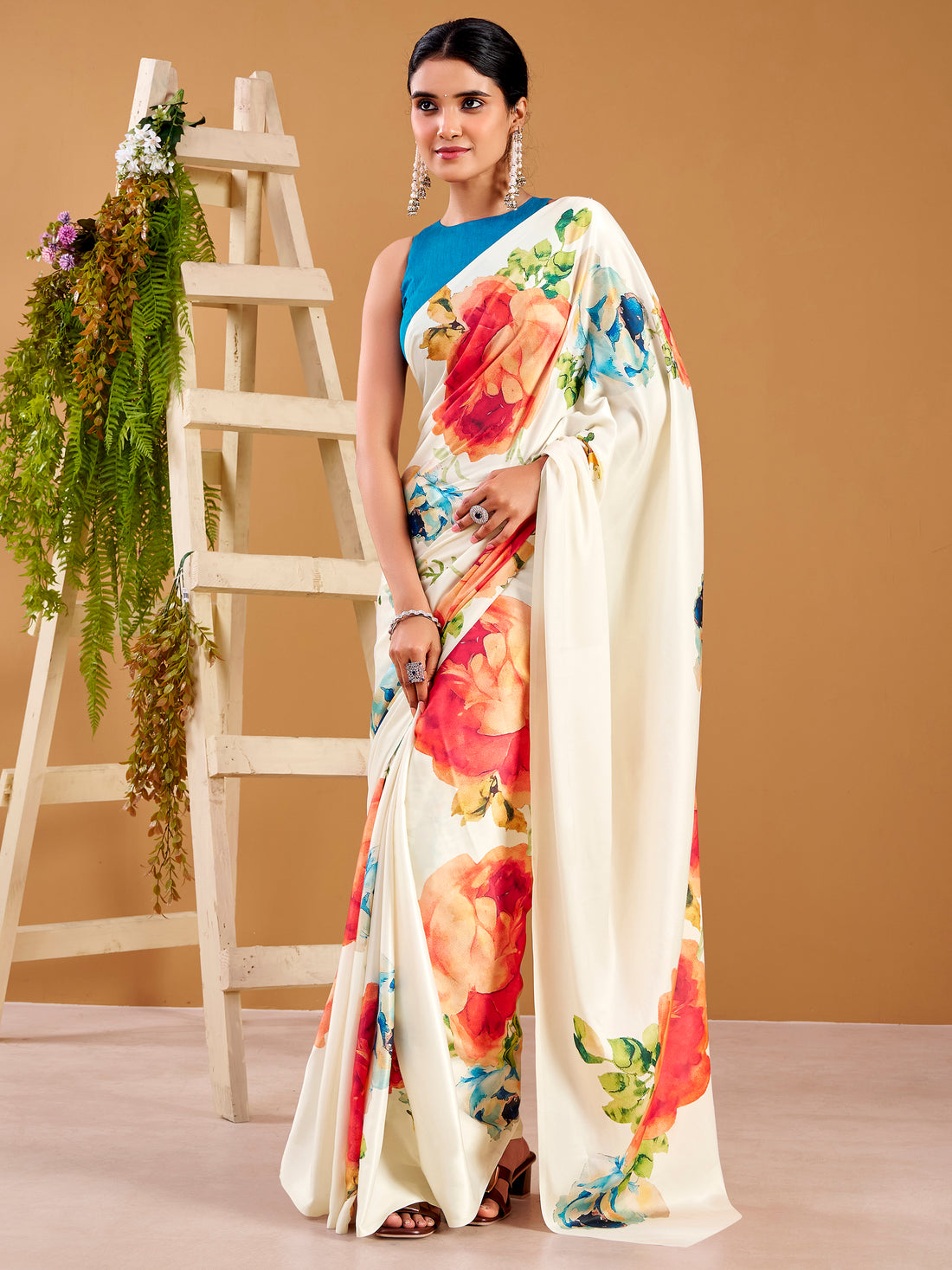 Fashionable White Floral Printed Satin Daily Wear Saree With Blouse
