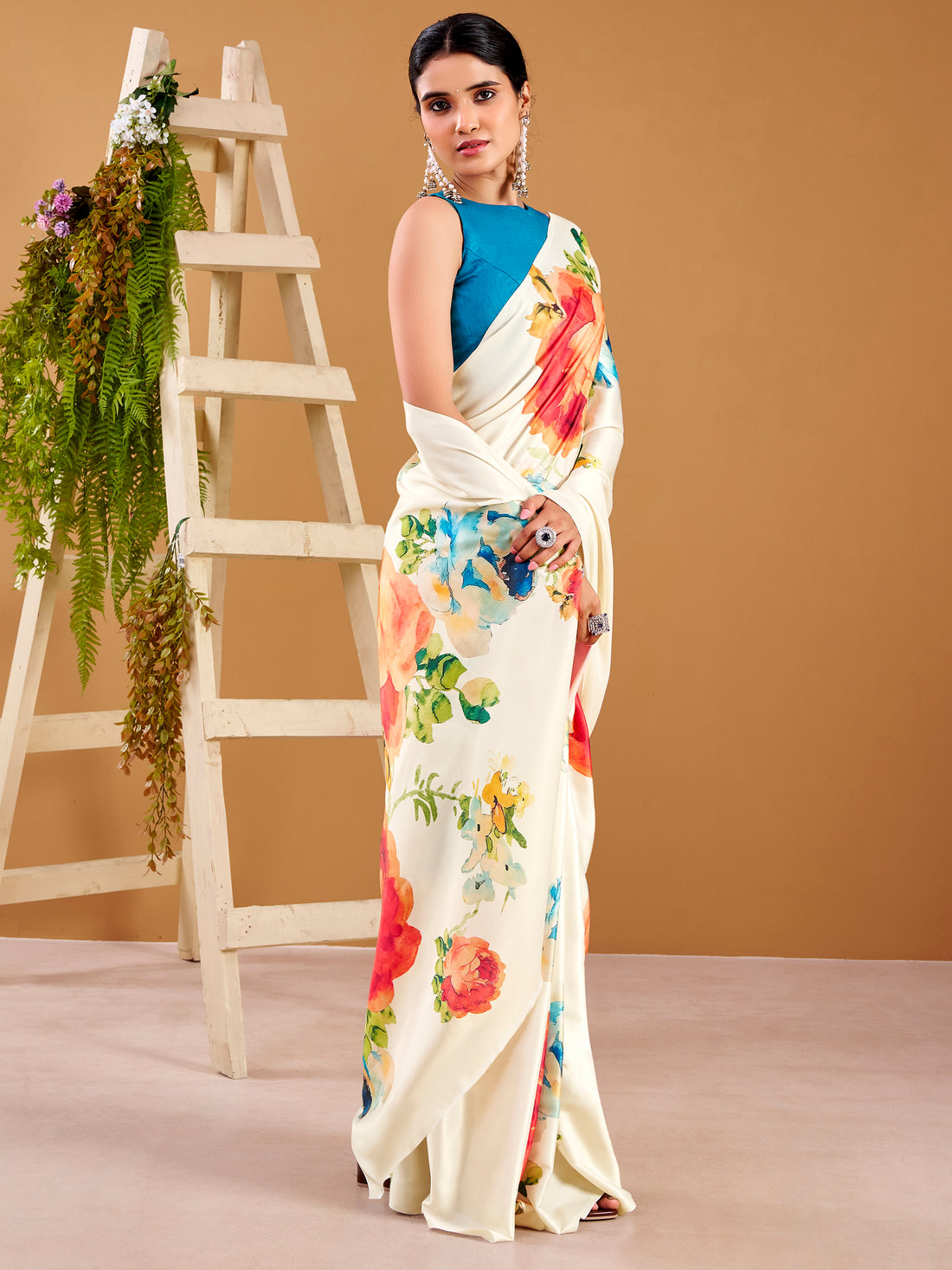 Fashionable White Floral Printed Satin Daily Wear Saree With Blouse