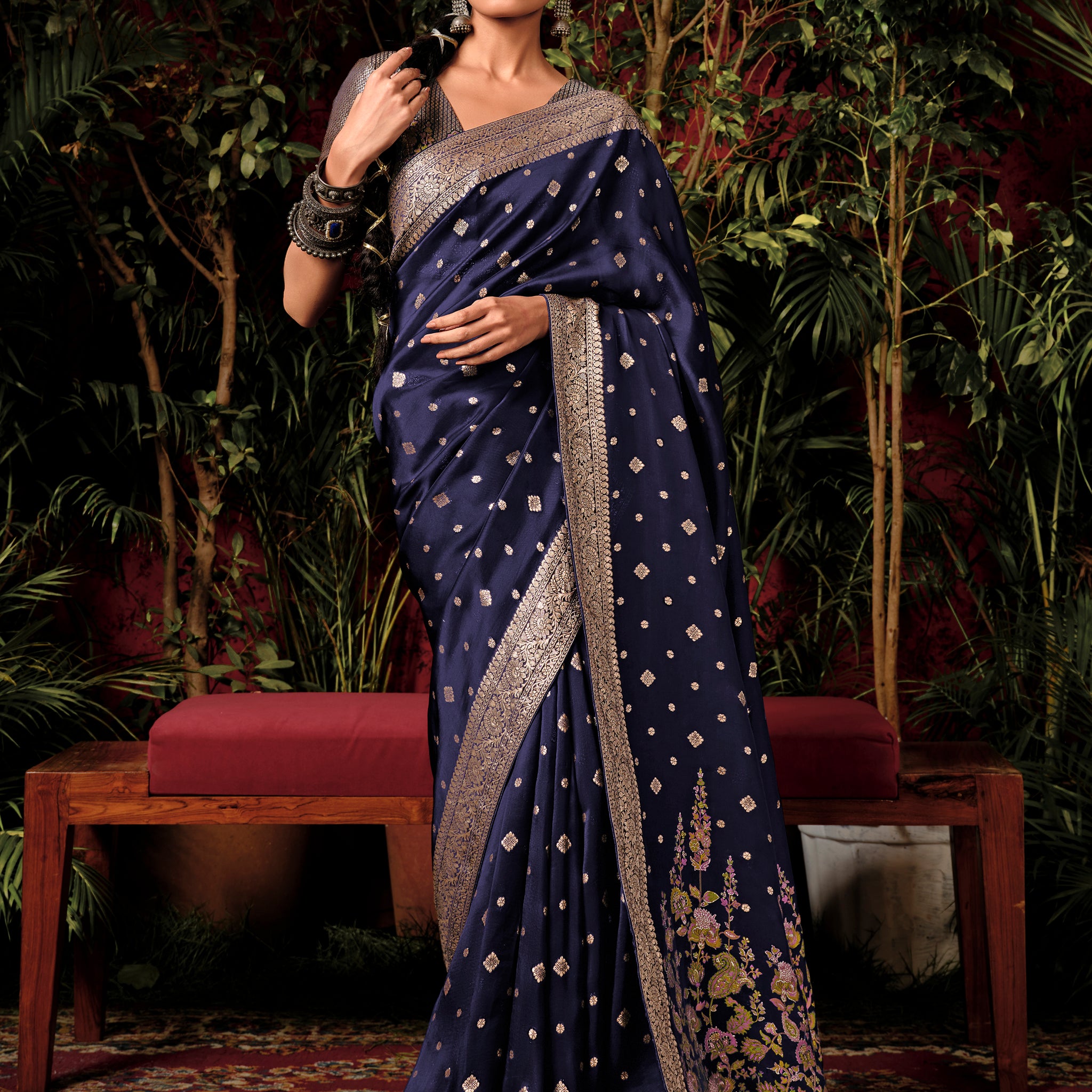 Captivating Navy Blue Zari Weaving Silk Traditional Saree With Blouse