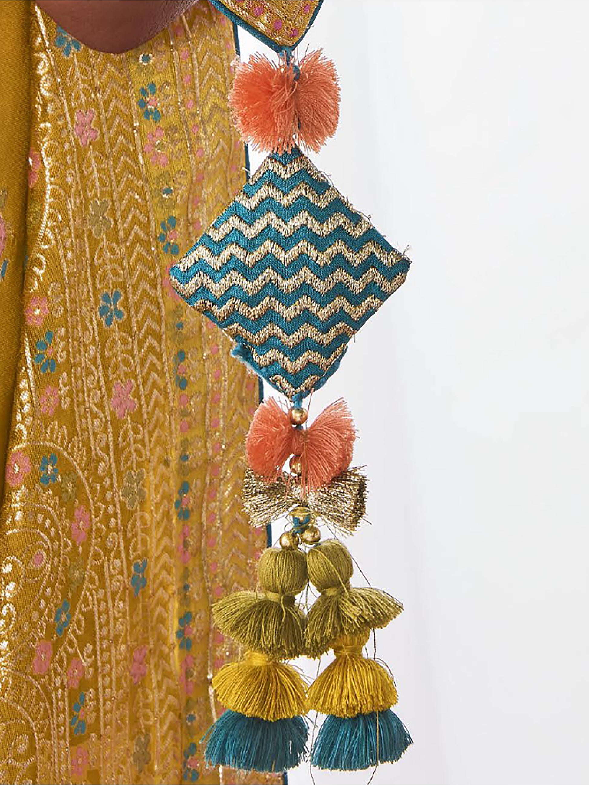 Stunning Yellow Zari Weaving Silk Haldi Wear Saree With Blouse