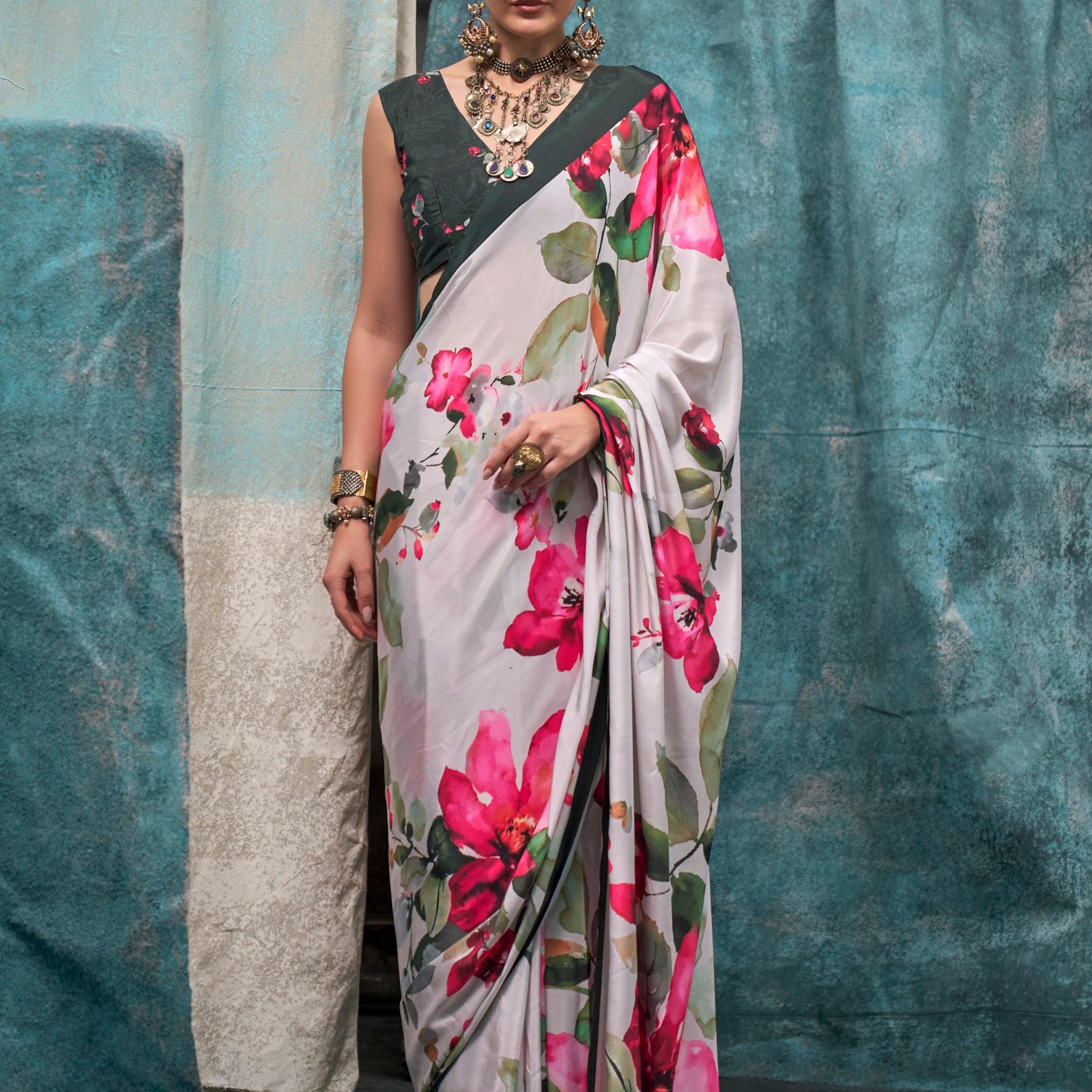 Attractive White Floral Printed Crepe Casual Wear Saree With Blouse