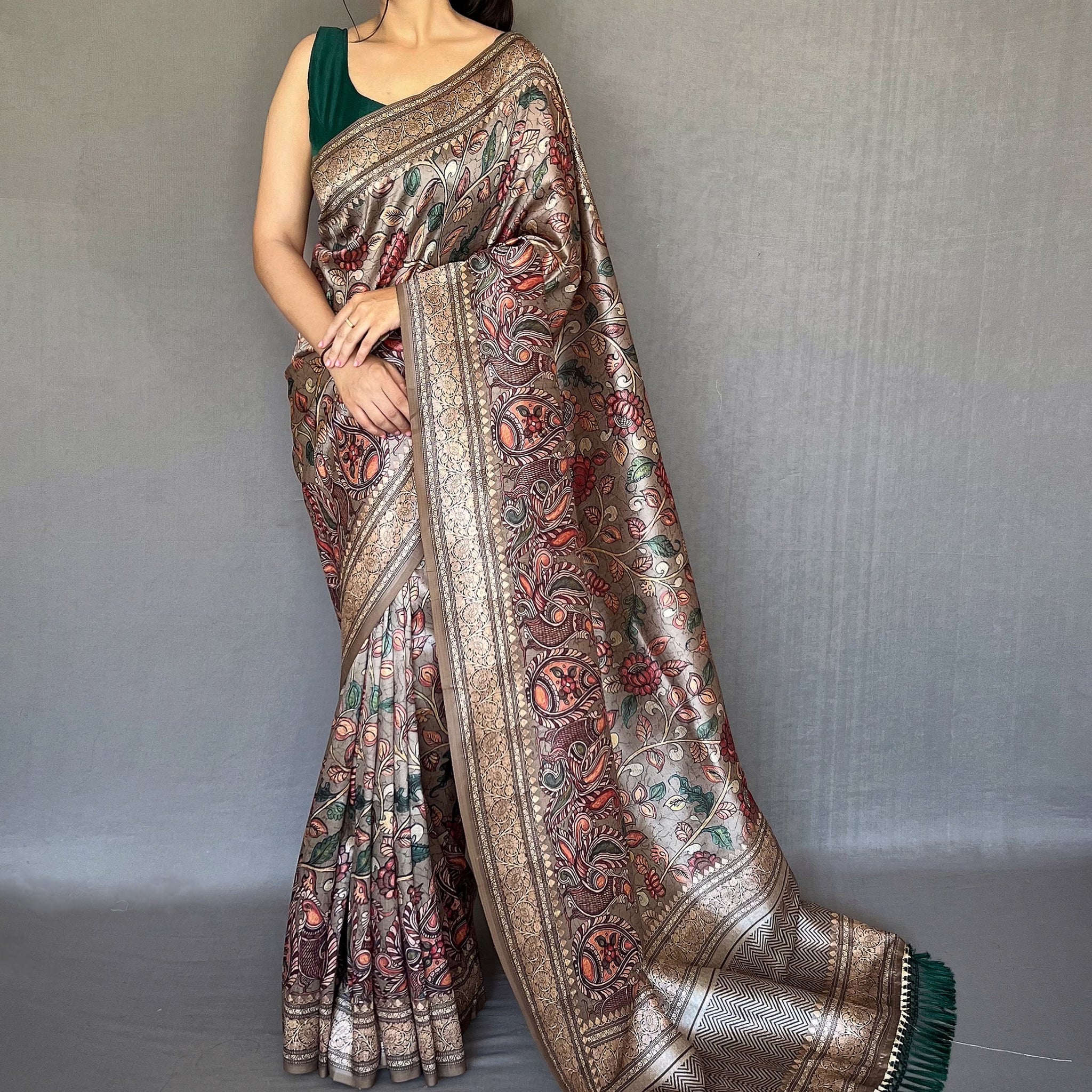 Enchanting Beige Kalamkari Printed Silk Classic Saree With Blouse
