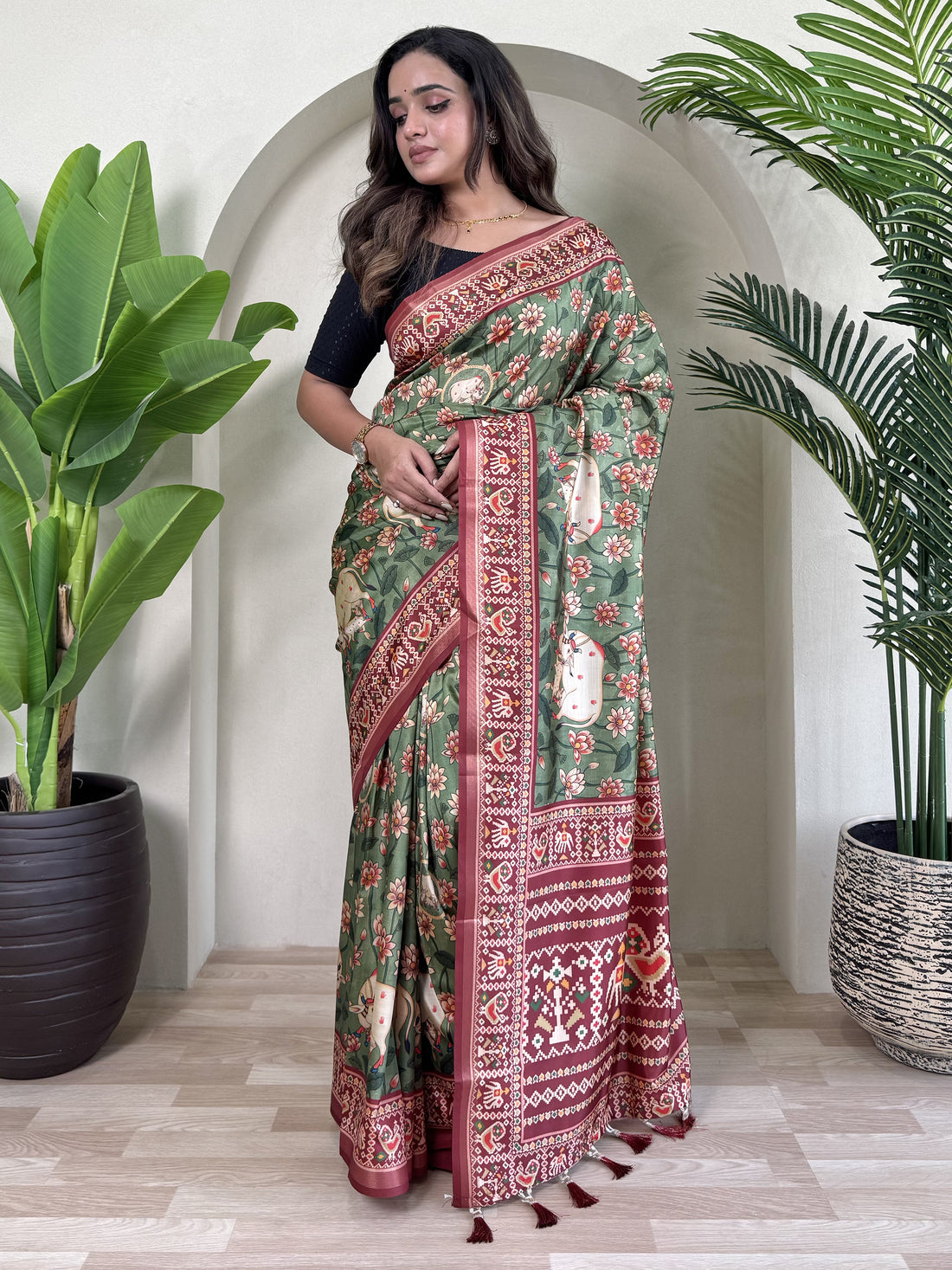 Astonishing Green Pichwai Printed Viscose Silk Traditional Saree With Blouse