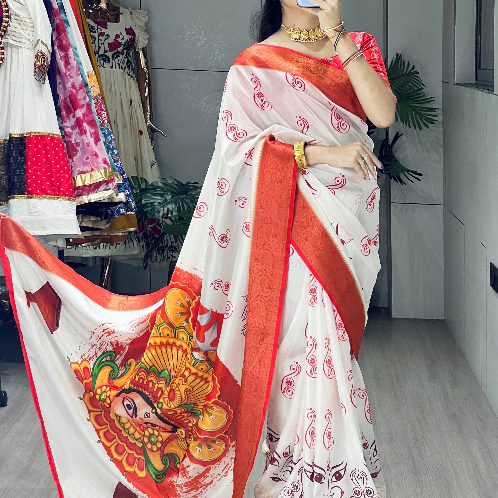 Amazing White Printed Silk Traditional Saree With Blouse