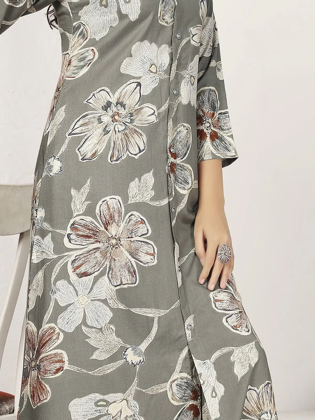 Adorable Grey Floral Printed Chanderi Silk Kurti With Pant - Zeel Clothing
